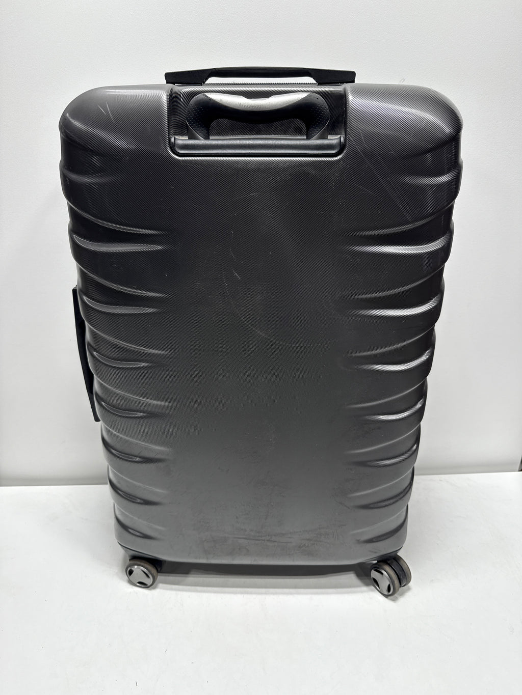 Used Ricardo 3 piece Hardside Spinner Set - *Luggage & Travel