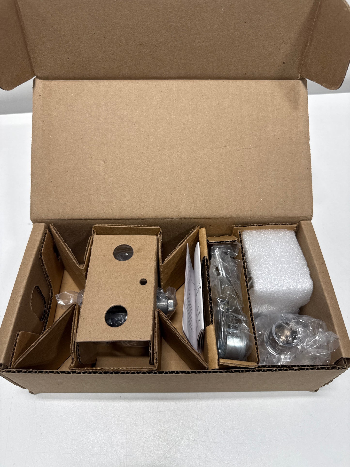 Baldwin PV.CON.CRR Contemporary Privacy Door Knob with Round Rose - Polished Chrome