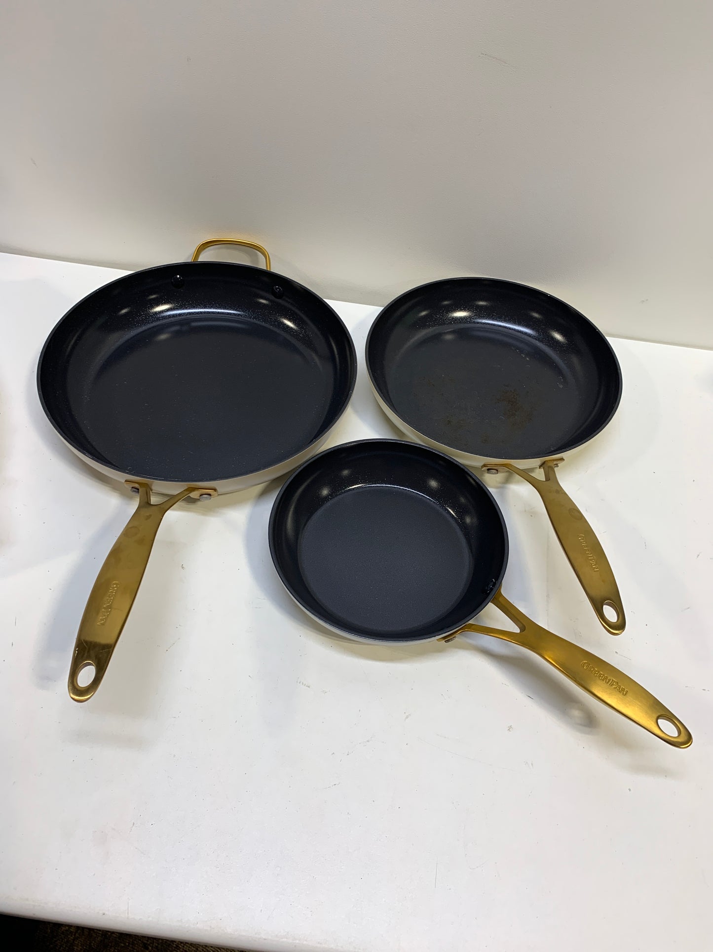 Used GreenPan Jewel Pro Ceramic Non-Stick 3-piece Fry Pan Set - *Kitchen & Dining