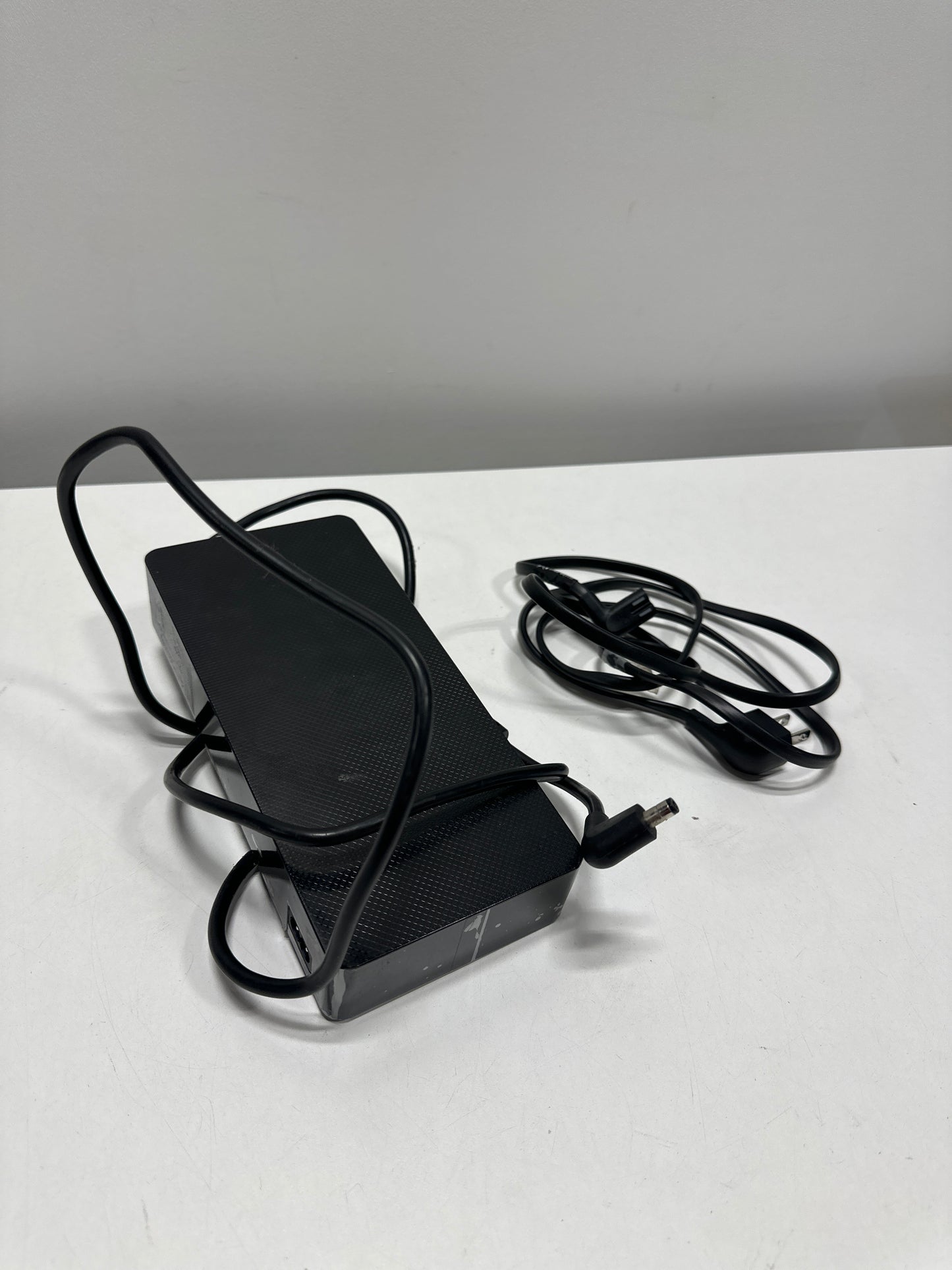 Samsung 220W/20.0V AC Power Adapter A22020_BPN BN44-01207A