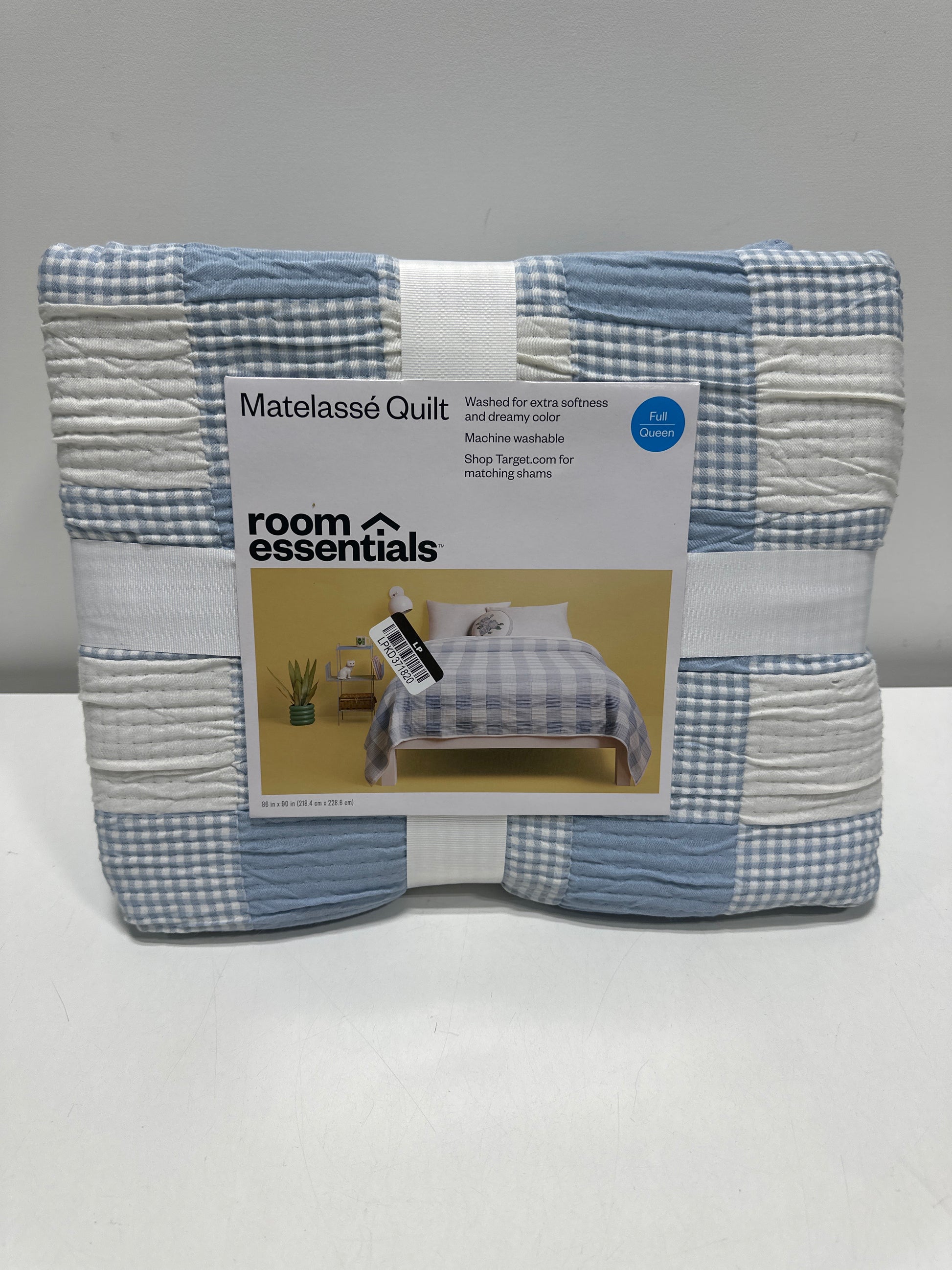 Full/Queen Matelasse Quilt Light Blue - Room Essentials™ - *Bedding