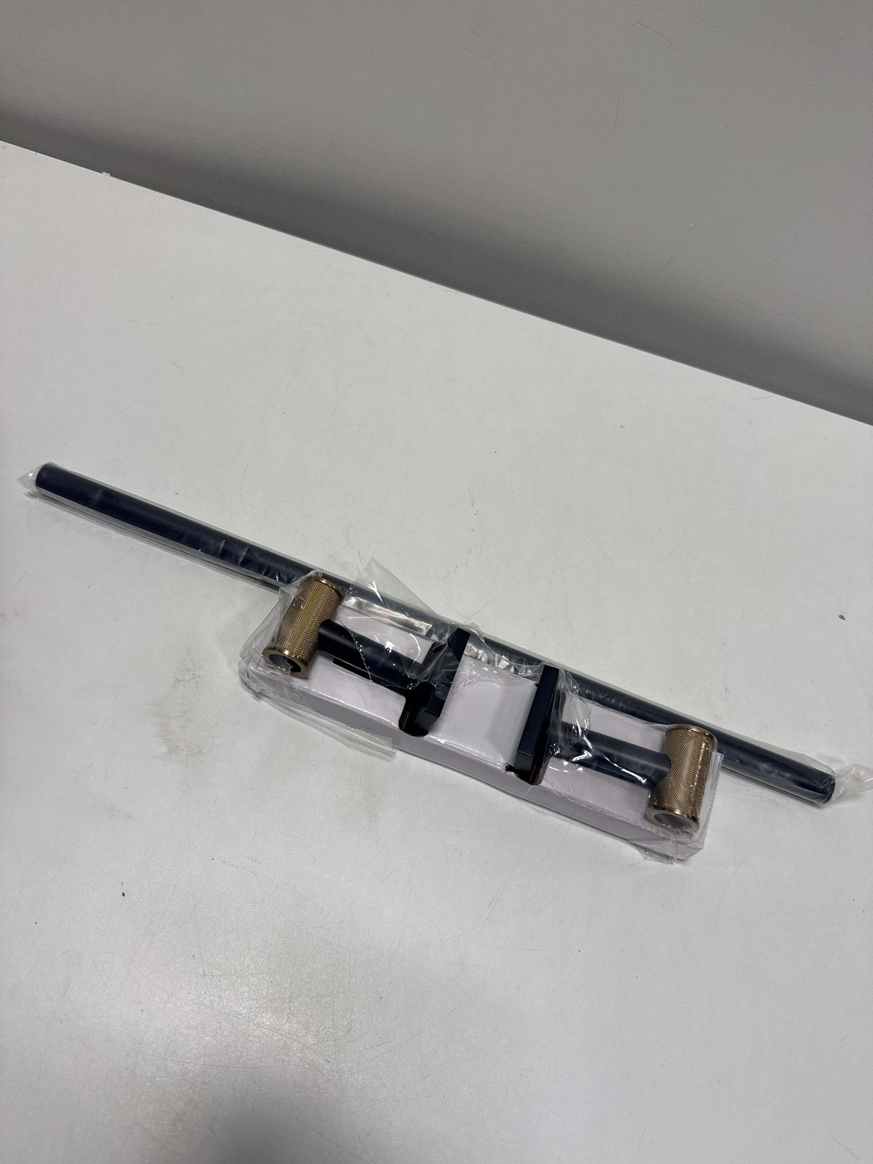 Averland 18 in. Wall Mounted Towel Bar Bath Hardware Accessory in Matte Black and Champagne Bronze