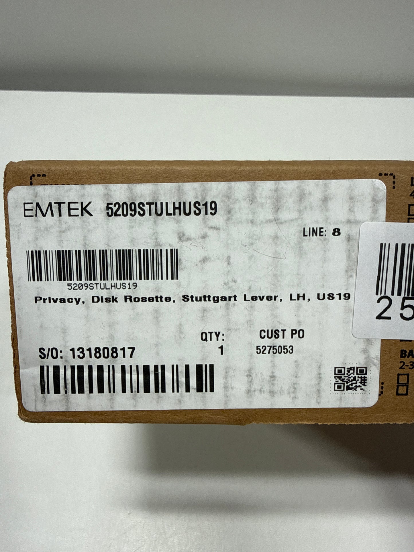 EMTEK Disk Rosette Privacy Set with Matching Finish Stuttgart Lever - Choice of Left/Right Handing and 7 Finishes - 5209STULHUS19 - Left Handed (LH) - Flat Black (US19)