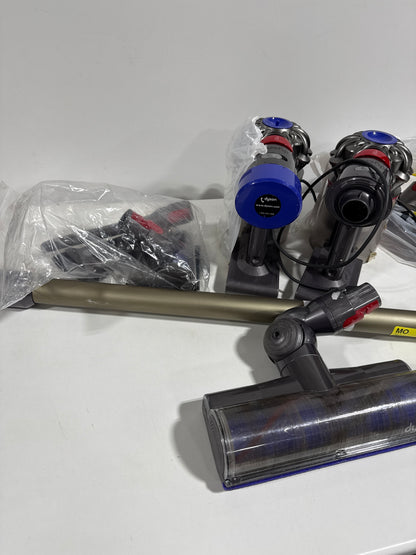 2 For Parts Dyson V8 Absolute Vaccum Cleaners