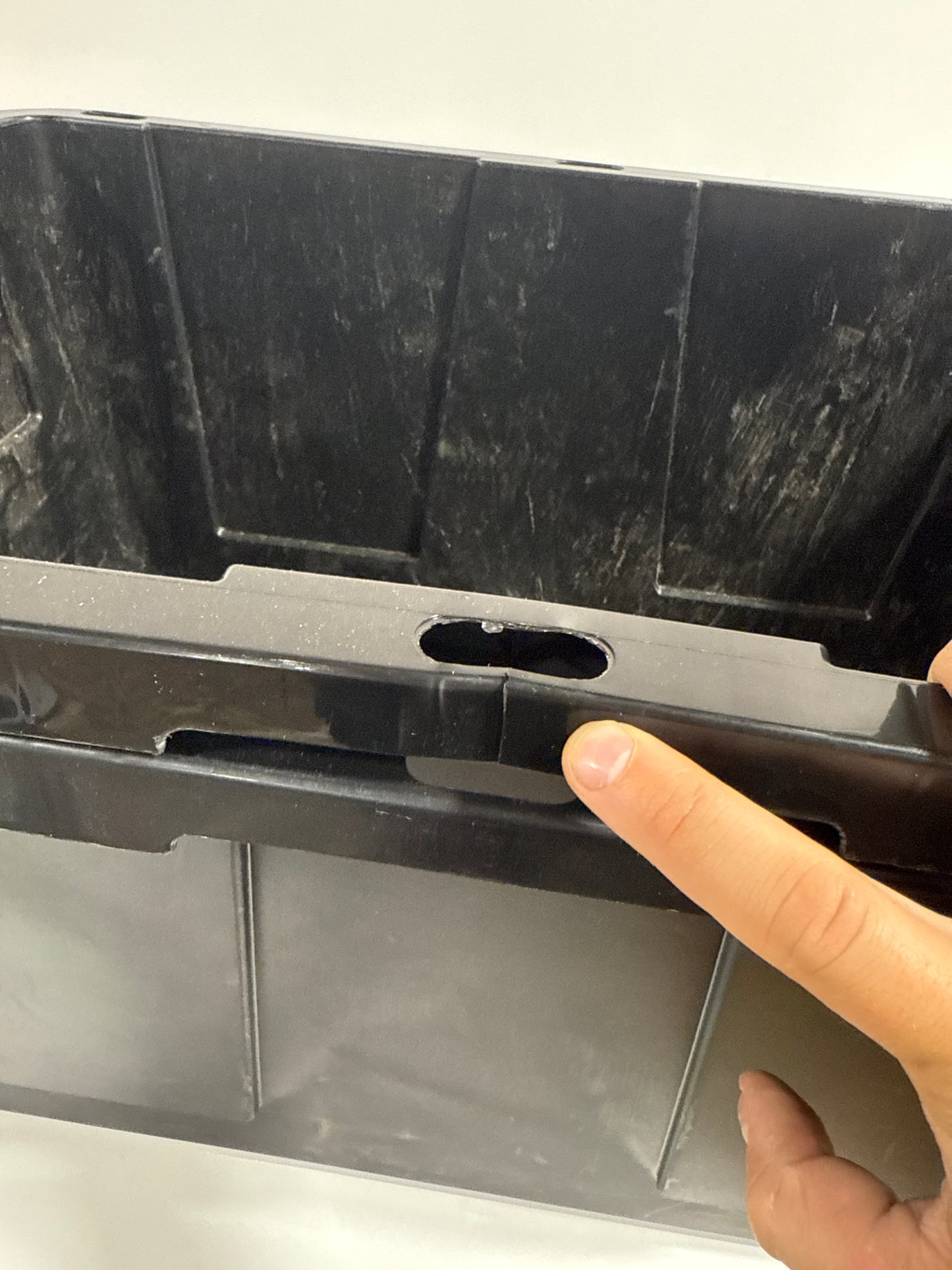 2 Used Greenmade 27 Gallon Utility Totes -1 Cracked Lid