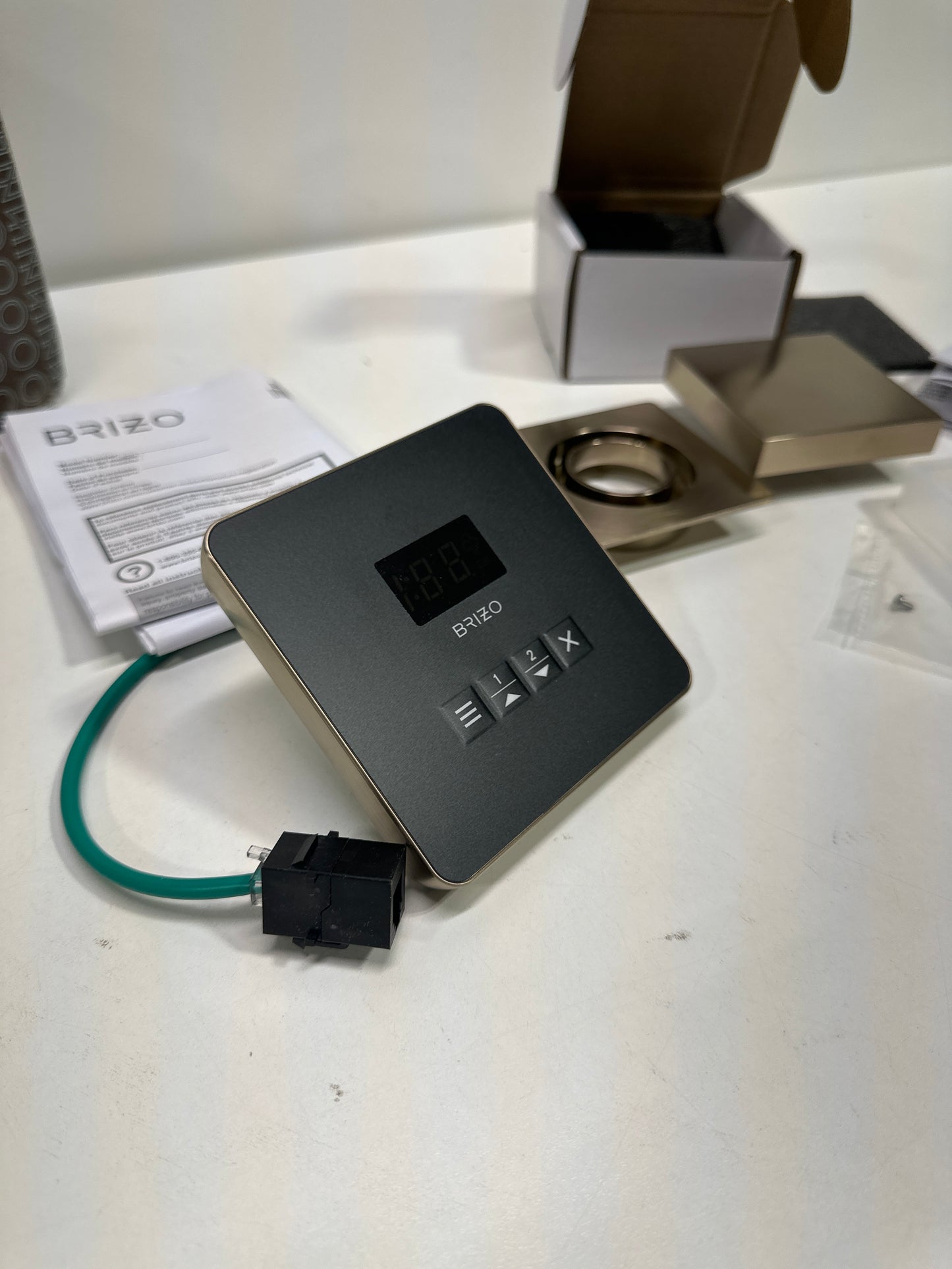 Brizo 8CH-250L Mystix Square Steam Control Unit and Steam Head Lumicoat Luxe Gold