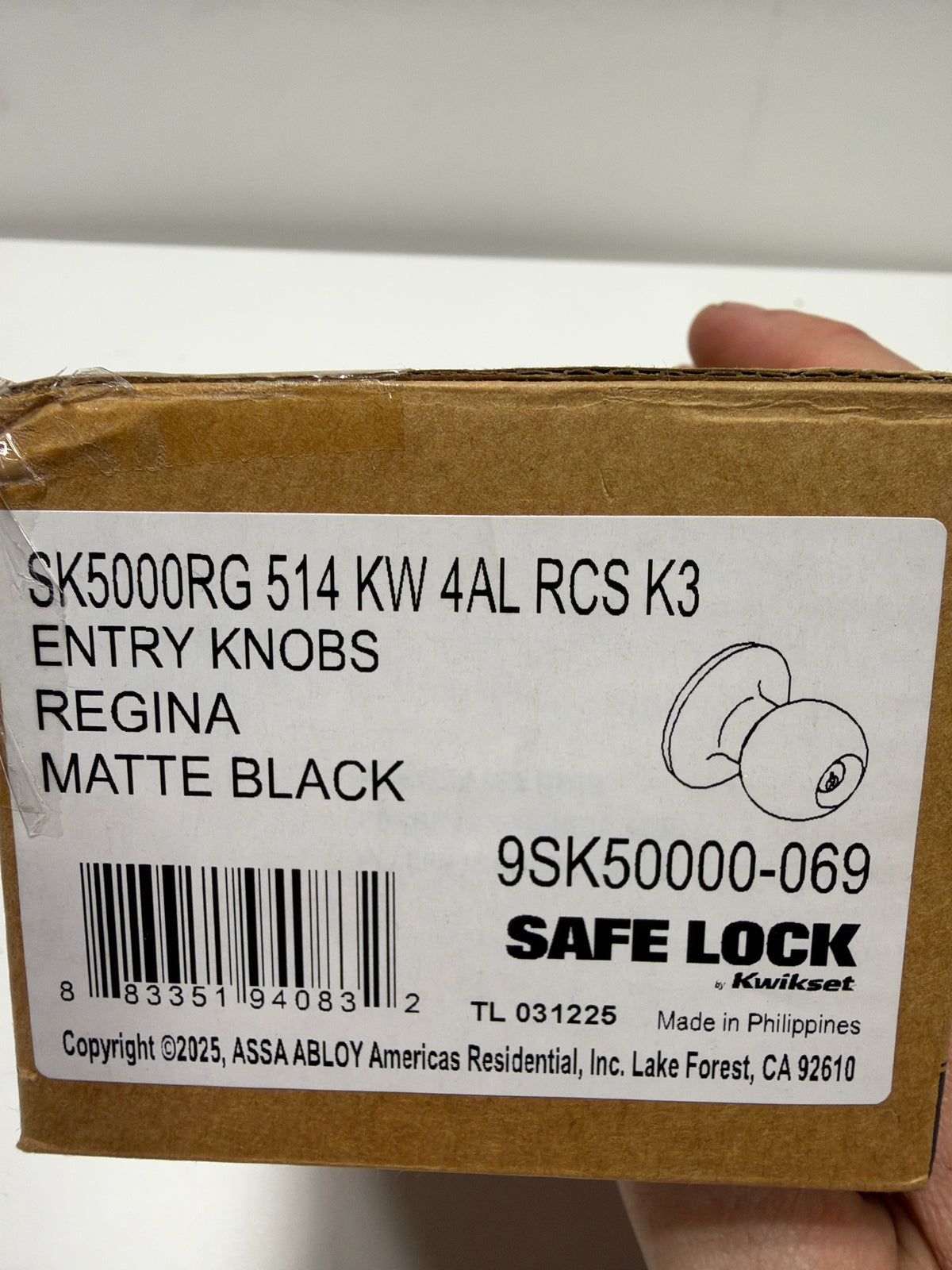 Kwikset SK5000RG Regina Single Cylinder Keyed Entry Door Knob Set with Round Rose from the Safe Lock Collection Matte Black Door Hardware Door Knobs