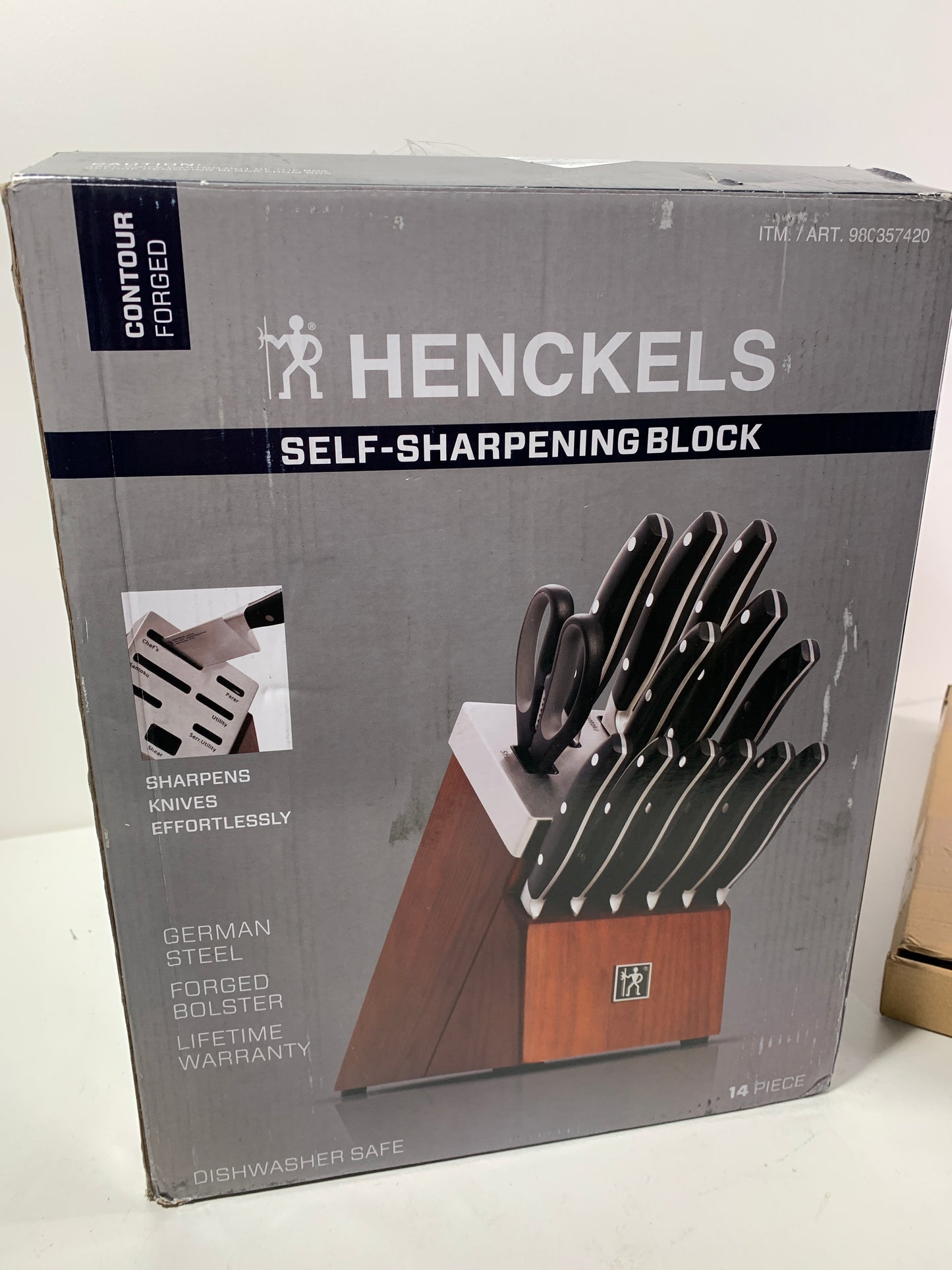 See Desc Used HENCKELS Forged Contour 14-pc Self-Sharpening Knife Block Set