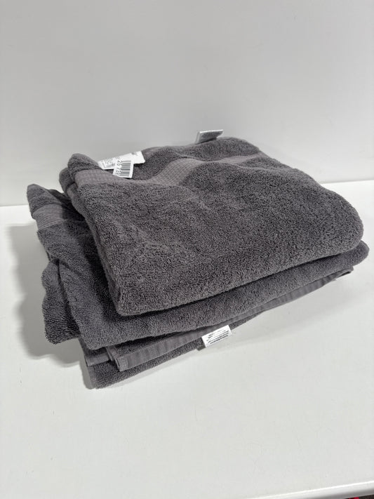 3 PURELY INDULGENT GUNMETAL 2 Bath Towel, 1 Bath Sheet