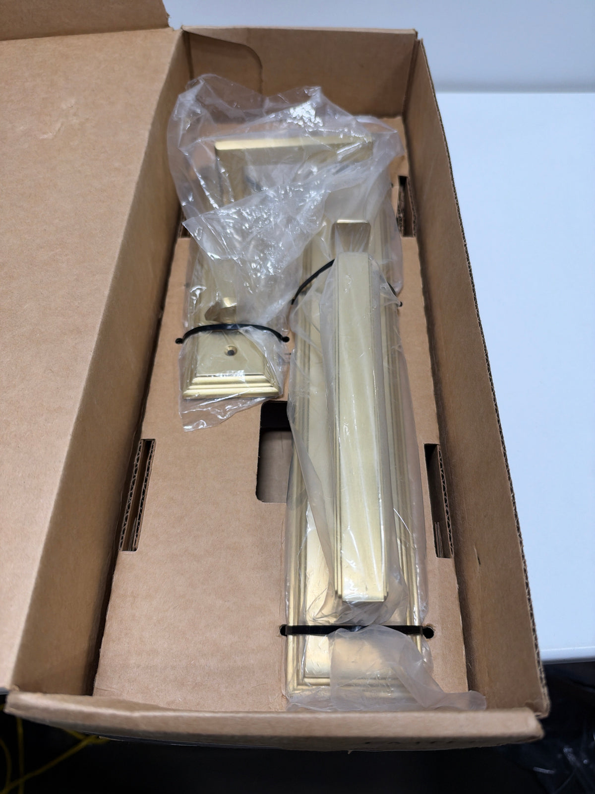 Emtek Sgl Cyl, Melrose Tub Ent, Helios Lever, RH, US4 SKU: 4212HLORHUS4