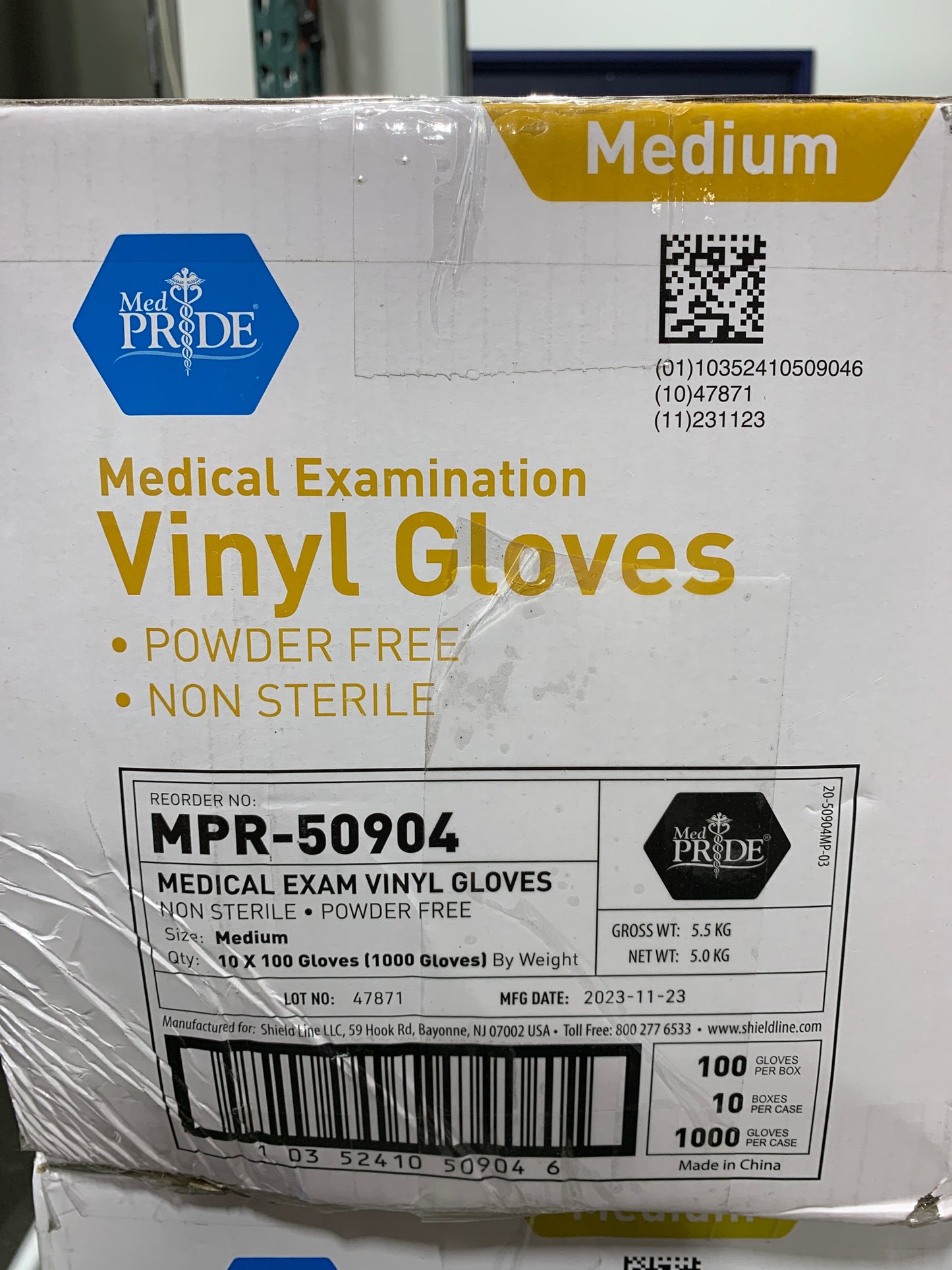 MED PRIDE Medical Vinyl Examination Gloves (Medium, 1000-Count) Latex & Rubber Free, Ultra-Strong, Clear Disposable Powder-Free Gloves for Healthcare & Food