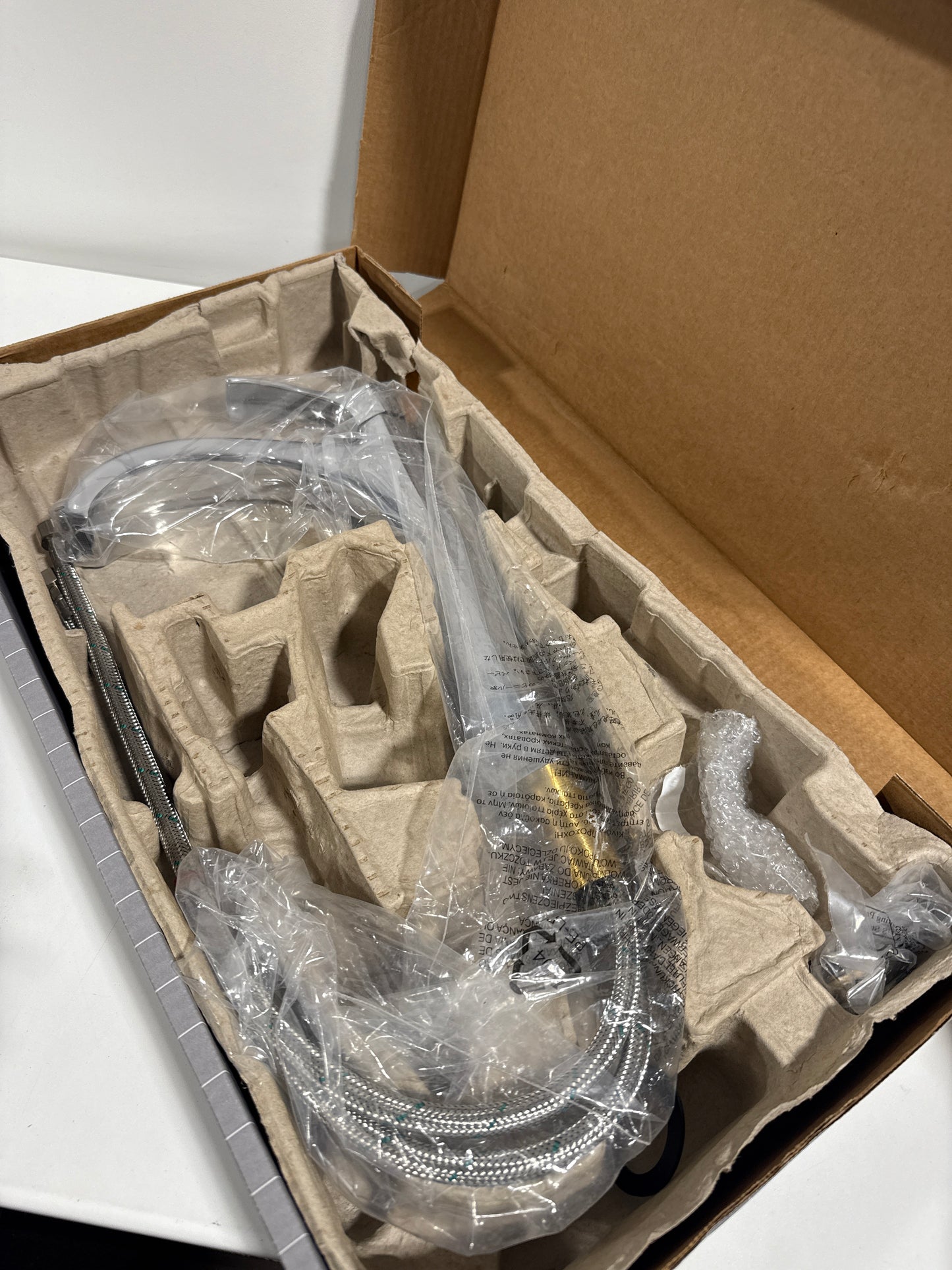 Hansgrohe 04811 Locarno 1.2 GPM Vessel Single Hole Bathroom Faucet Chrome Faucet