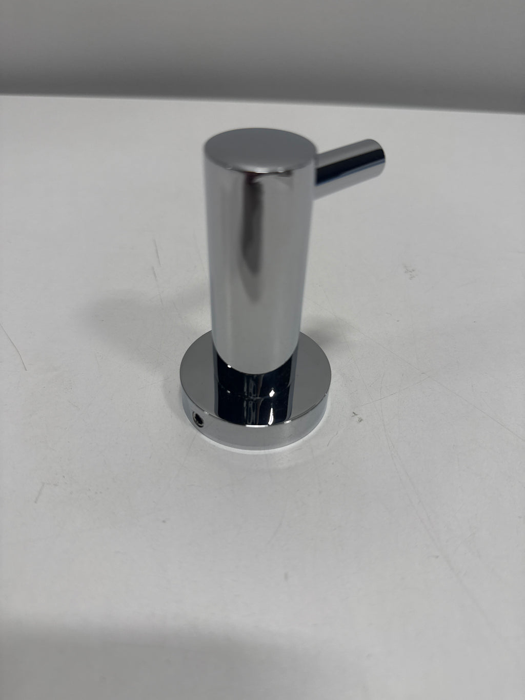 Scratch Signature Hardware 916739 Ceeley Single Robe Hook Chrome - *Tools Hardware & Misc