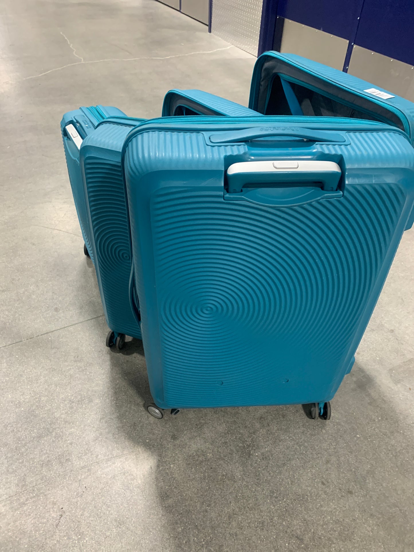 Used American Tourister Blue Luggage Set of 3