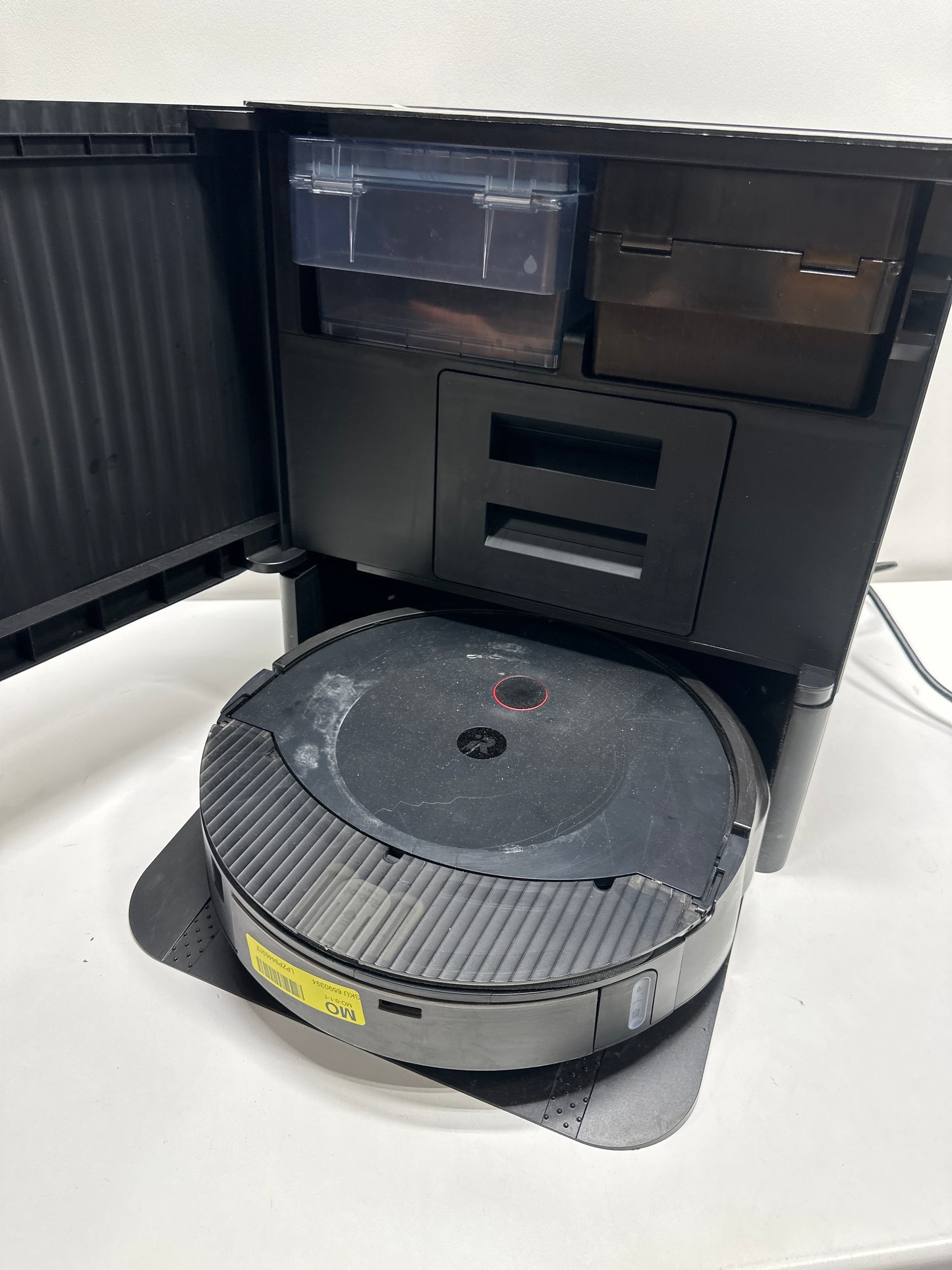 Used IRobot Roomba Combo 10 Max Robot Vacuum and Mop + AutoWash Dock
