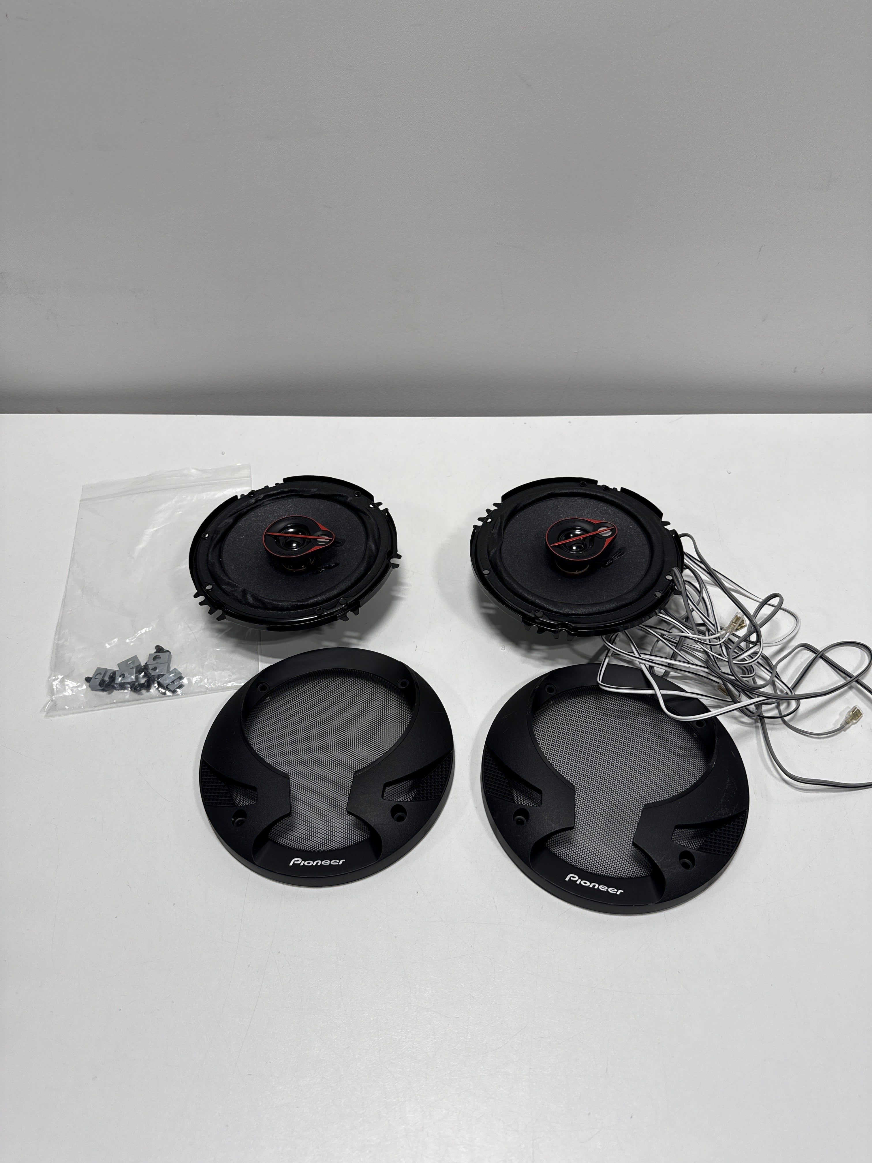 Pioneer - 6.5" - 3-way, 300 W Max Power, Coaxial Speakers (pair) - Black