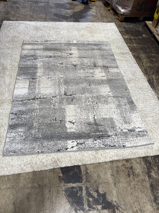 Used Icon Rug Collection, Sanji Blue  5 ft. 3 in. x 7 ft