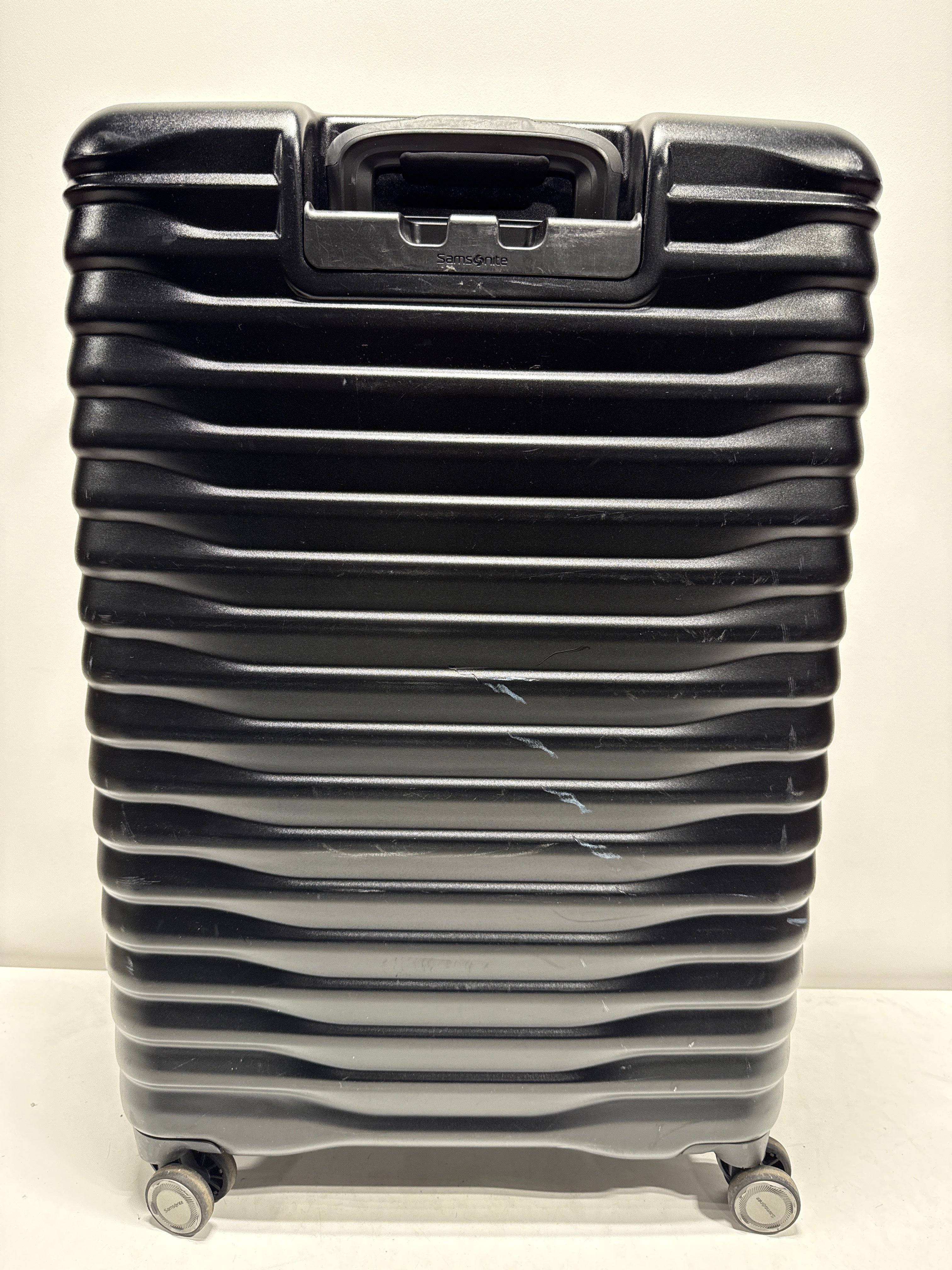 Lightly Used Samsonite Element XLT 2.0 Luggage Set 2 Piece Black - *Luggage & Travel
