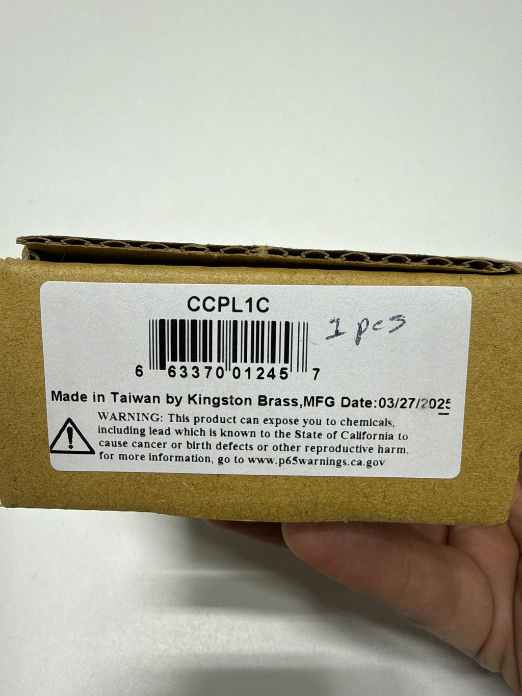 Kingston Brass CCPL1C Porcelain Lever Handle with Cold Index Polished Chrome