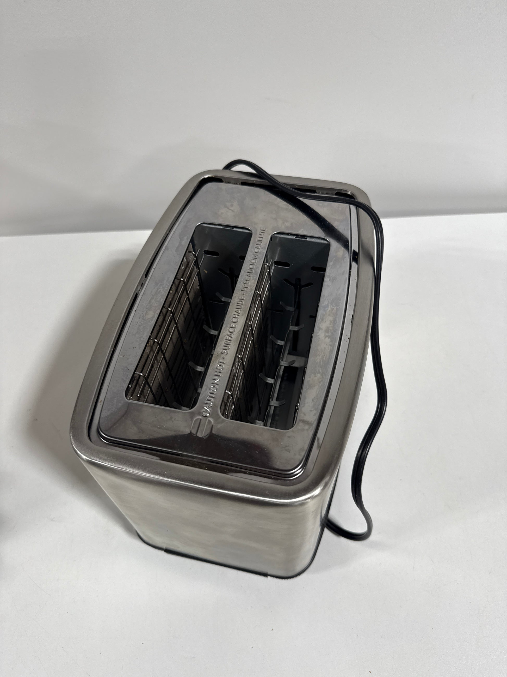 Used Bella PRO - 2-Slice Toaster with Extra Wide Slots - Stainless Steel - *Kitchen Appliances