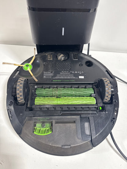 Used Robot Roomba I7+ Wi-Fi Connected Robot Vacuum with Automatic Dirt Disposal (7550)