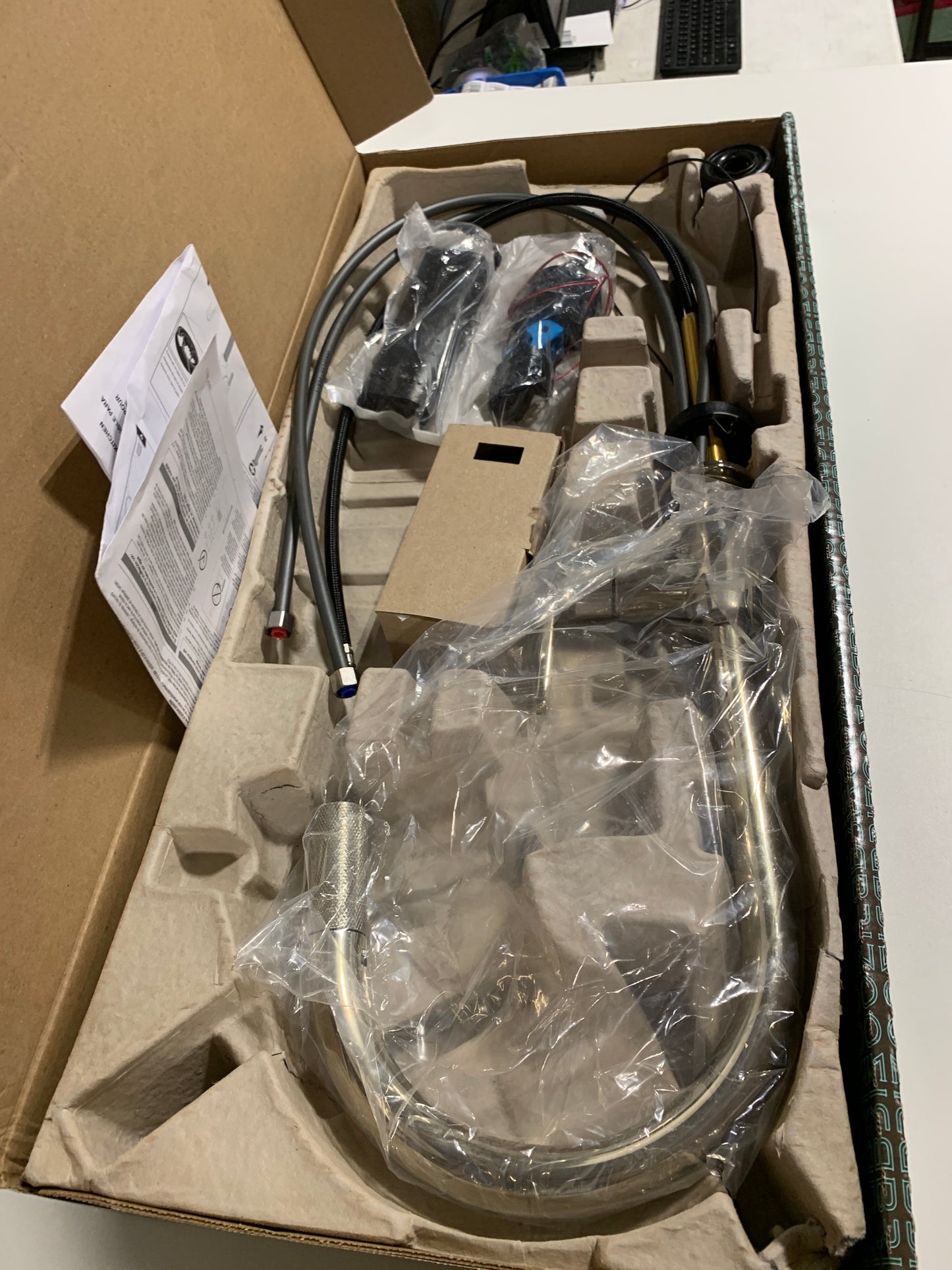 Brizo 64044LF Litze Single Handle Arc Spout SmartTouch Pull Down Kitchen Faucet with Industrial Handle and on/Off Touch Activation Brilliance Polished