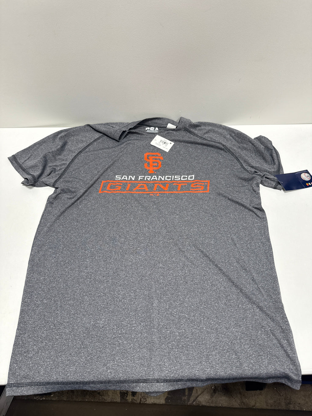 MLB San Francisco Giants Men's Poly T-Shirt - L
