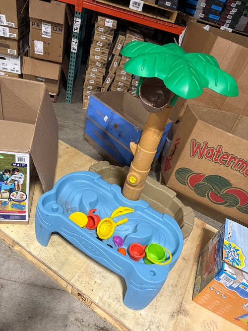 Used Step2 Tropical Splash Water Park Auto Filling and Spilling Coconut Play Set