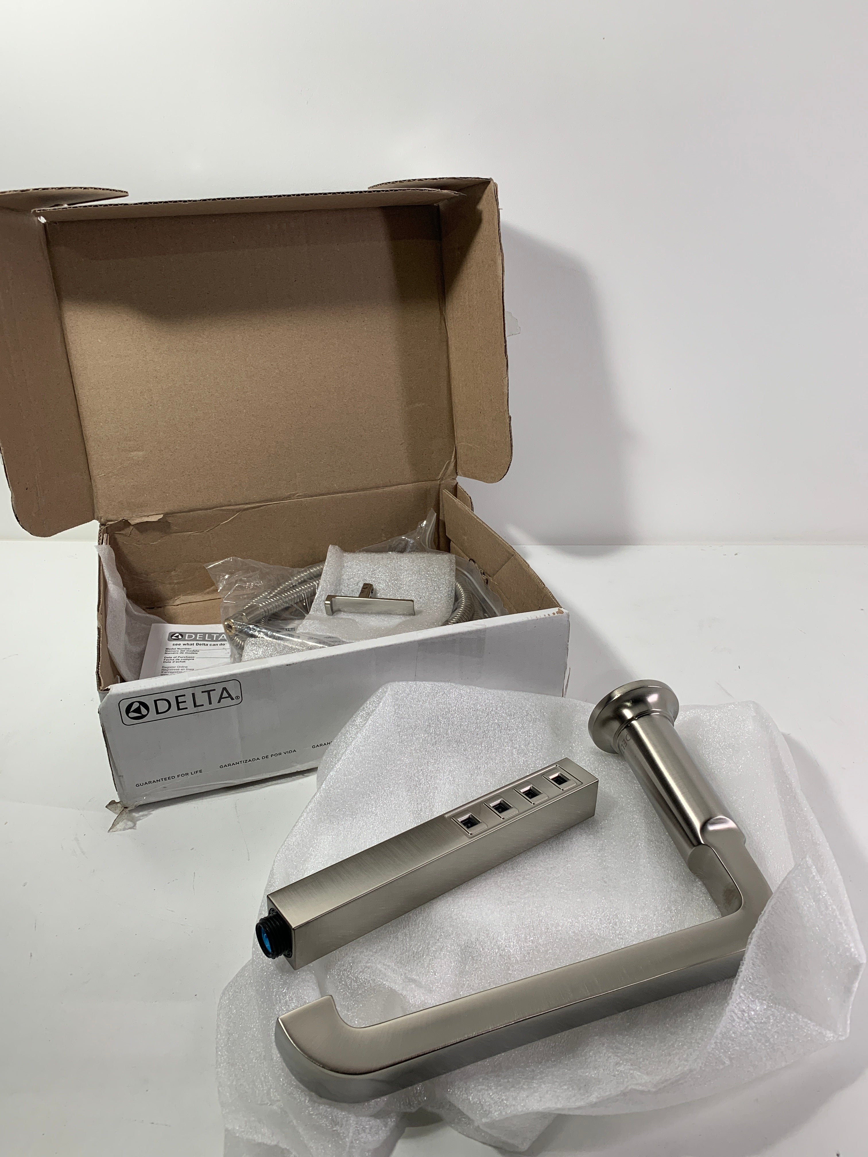 See Desc Delta T4789-Lhp Tetra Tub Deck Mounted Roman Tub Filler - Lumicoat Stainless - *Plumbing