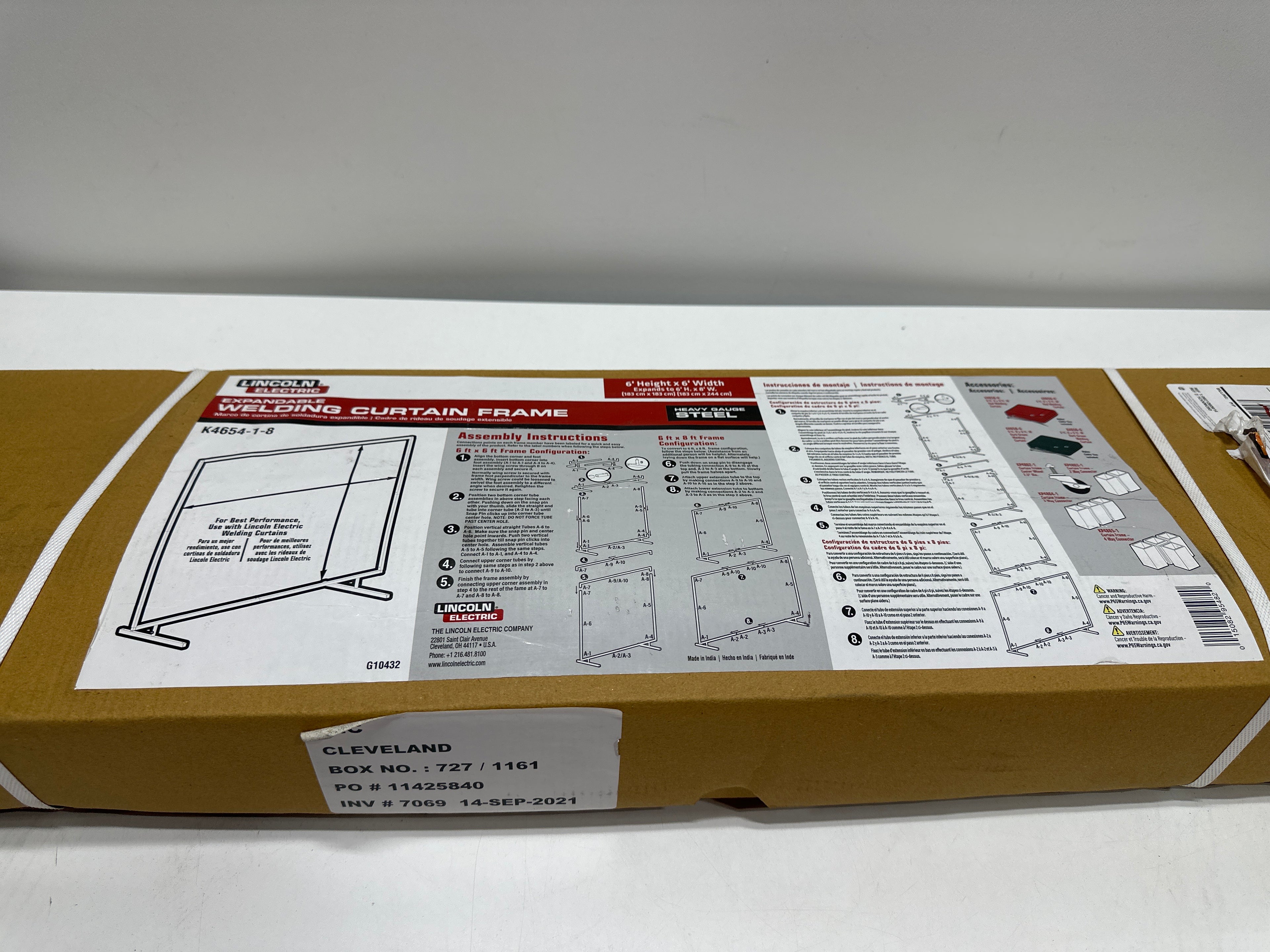 Lincoln Electric Expandable Welding Screen/Curtain Frame - 6 x 6 ft/6 x 8 ft; K4654-1-8 - *Commercial