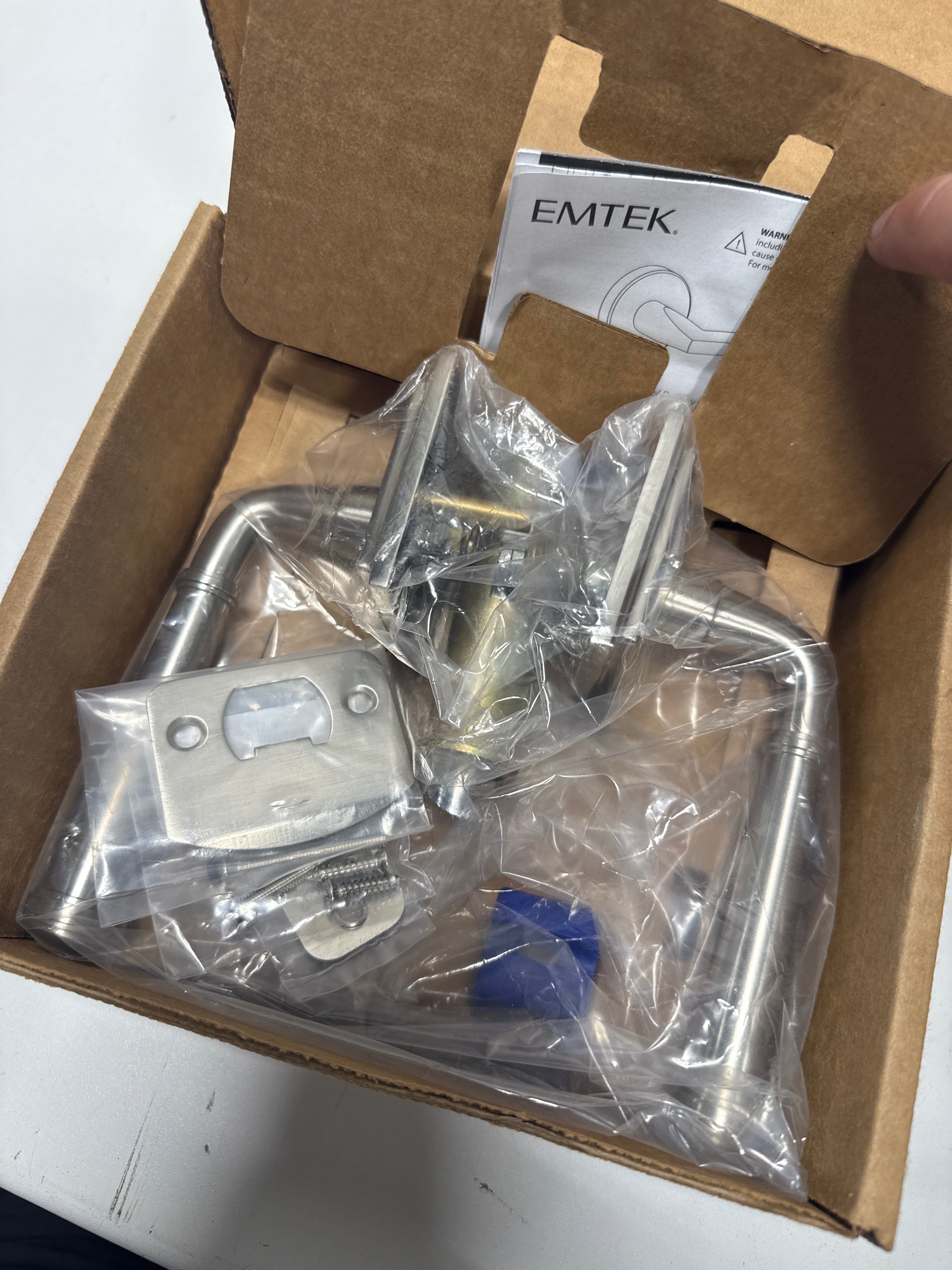 Emtek Passage, Wilshire Rosette, Merrimack Lever, RH, US15 SKU: 8161MERHUS15