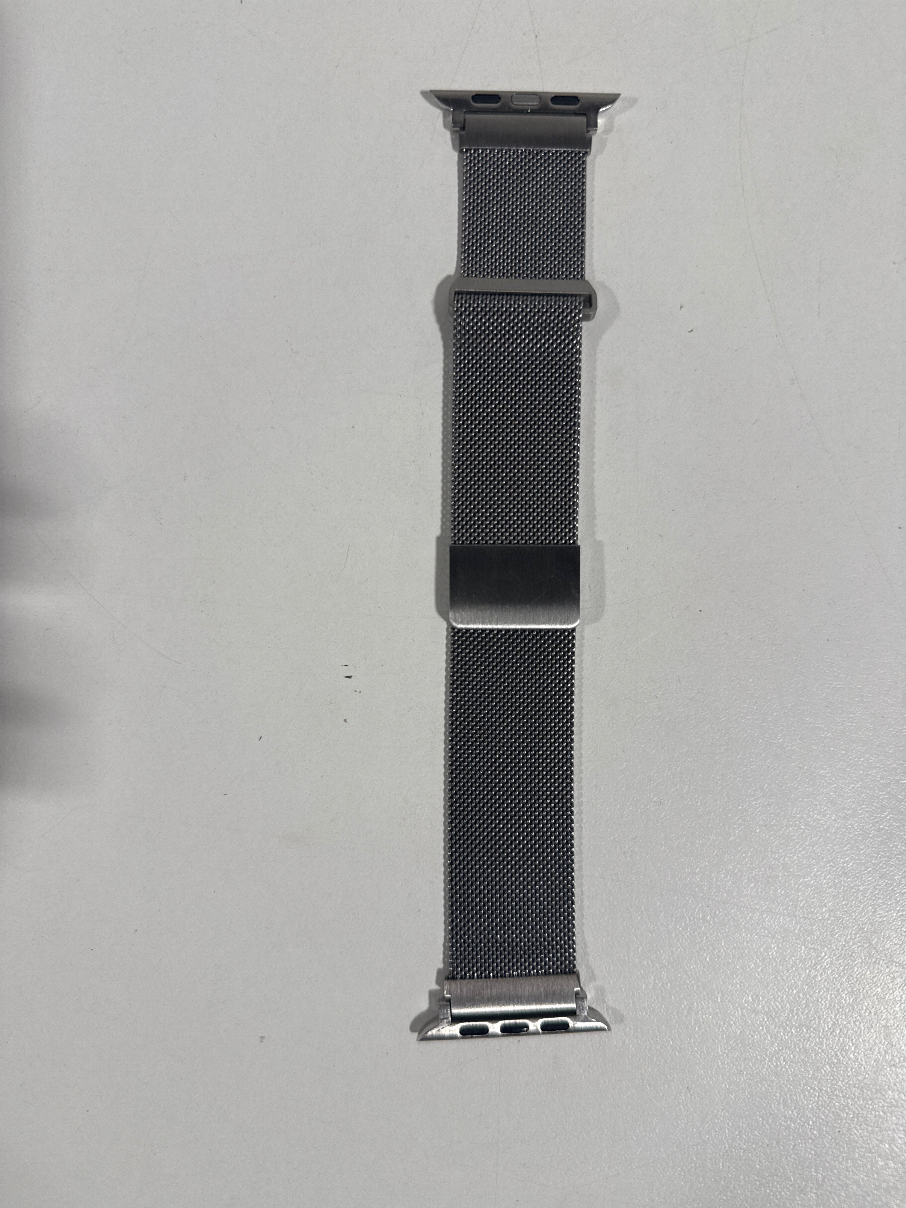 Insignia™ - Stainless Steel Mesh Band for Apple Watch 44mm 45mm 46mm Series 10 and Apple Watch Ultra 49mm (All Series)