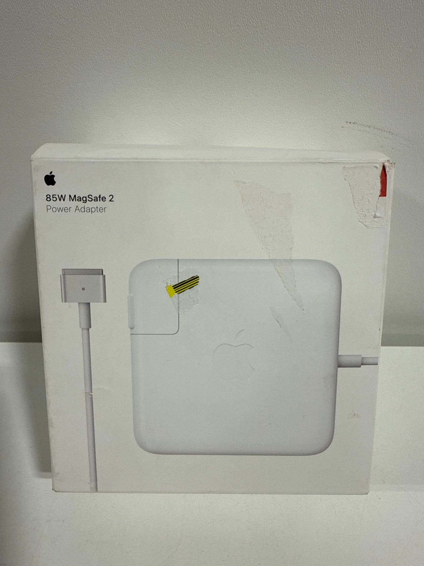 Apple - 85W MagSafe 2 Power Adapter with Magnetic DC Connector (for MacBook Pro with Retina Display) - White