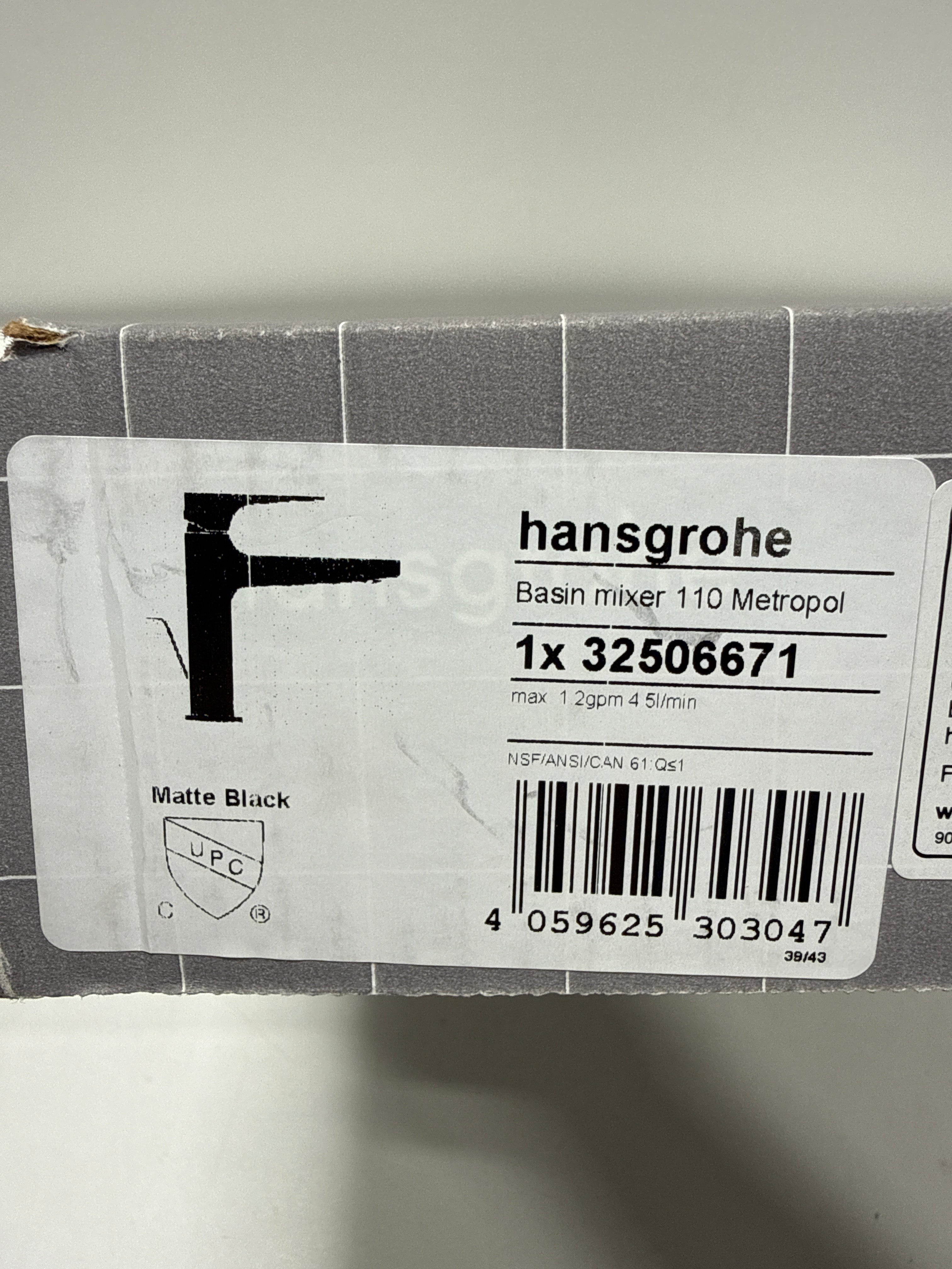 hansgrohe Metropol Modern Low Flow Water Saving 1-Handle 1-Hole 7-inch Tall Bathroom Sink Faucet in Matte Black, 32506671