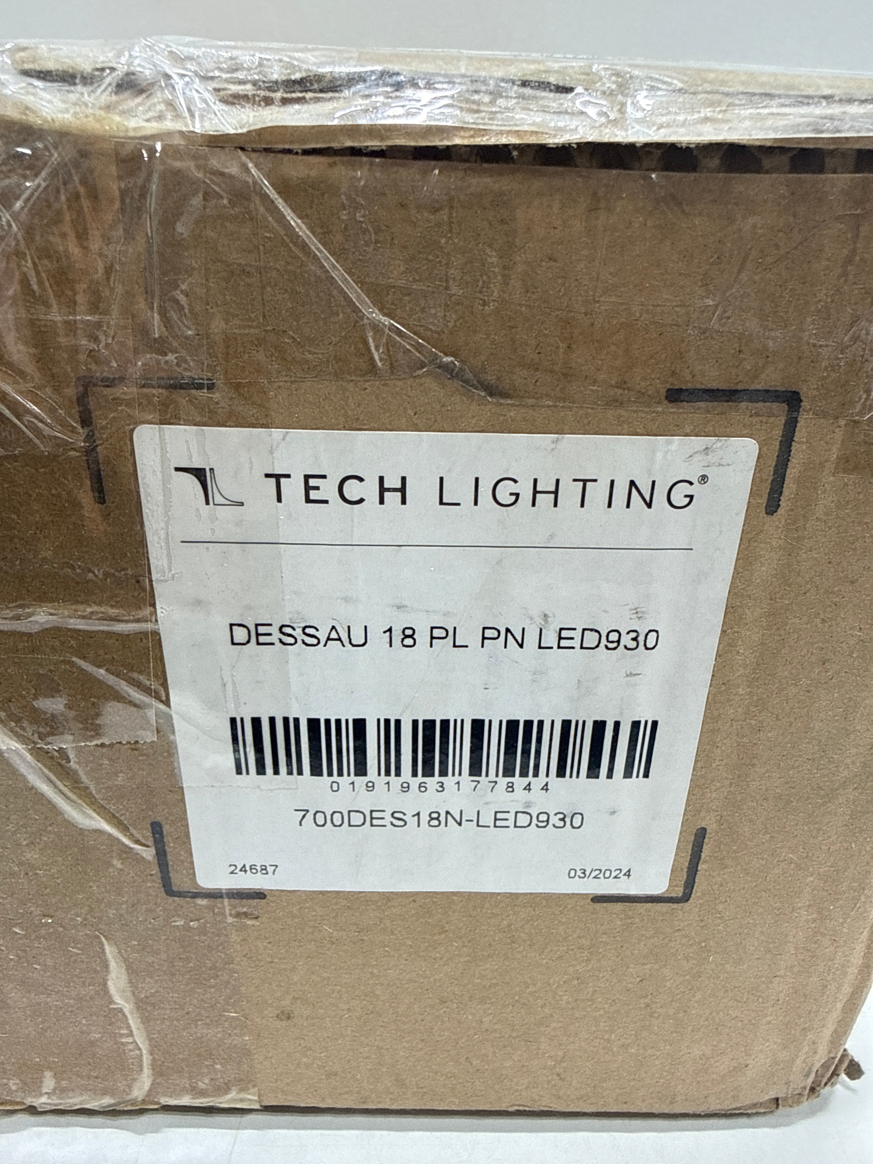 Visual Comfort Dessau 9’’ Wide LED Picture Light Model: 700DES18N-LED930 - *Lighting & Electrical