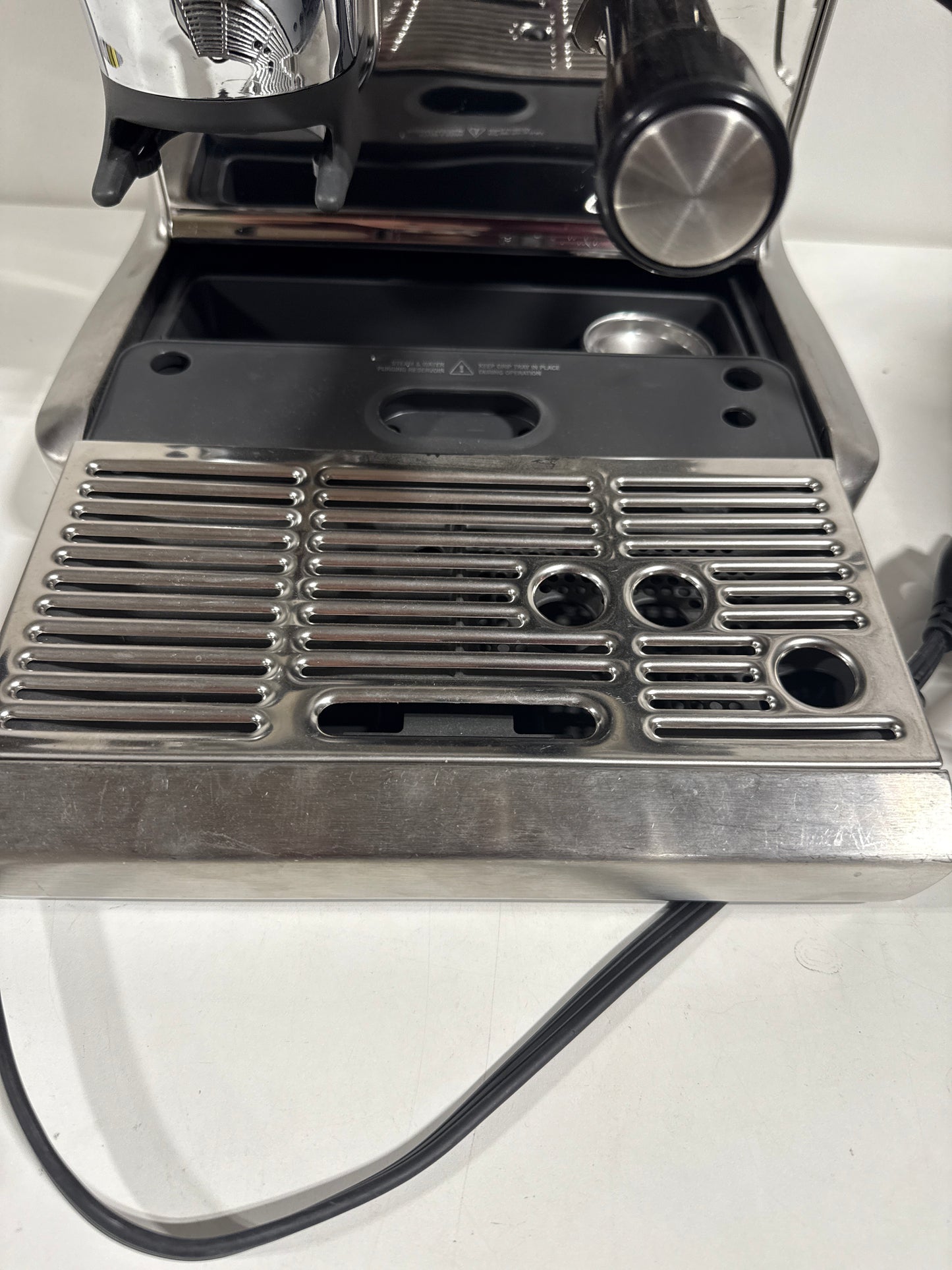 Scratch & Dent Breville the Barista Express Impress Espresso Machine