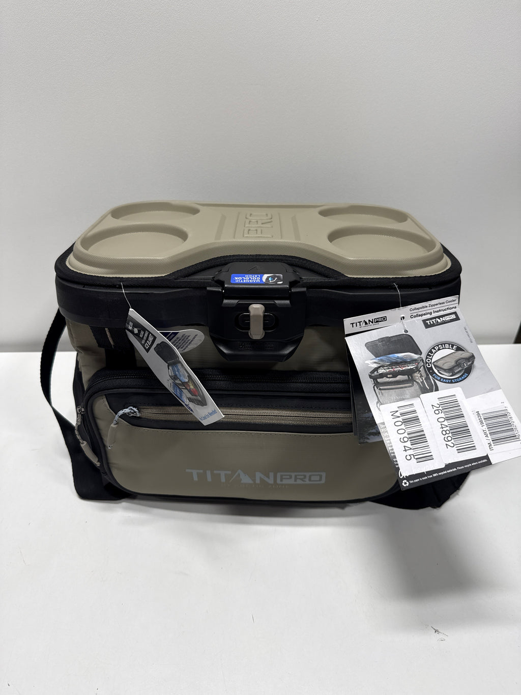 Titan PRO by Arctic Zone 40 Can Iceless Zipperless Cooler