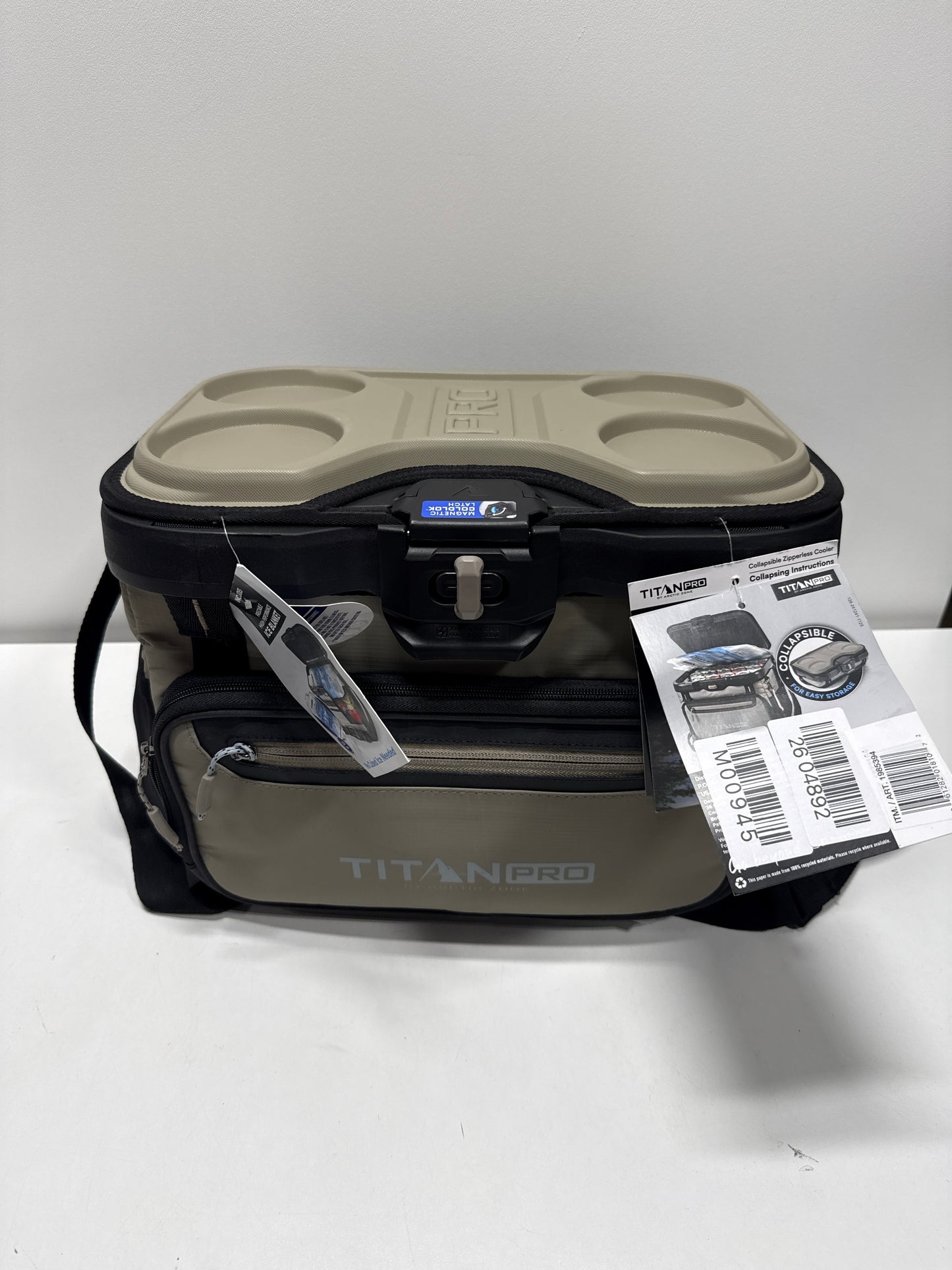 Titan PRO by Arctic Zone 40 Can Iceless Zipperless Cooler
