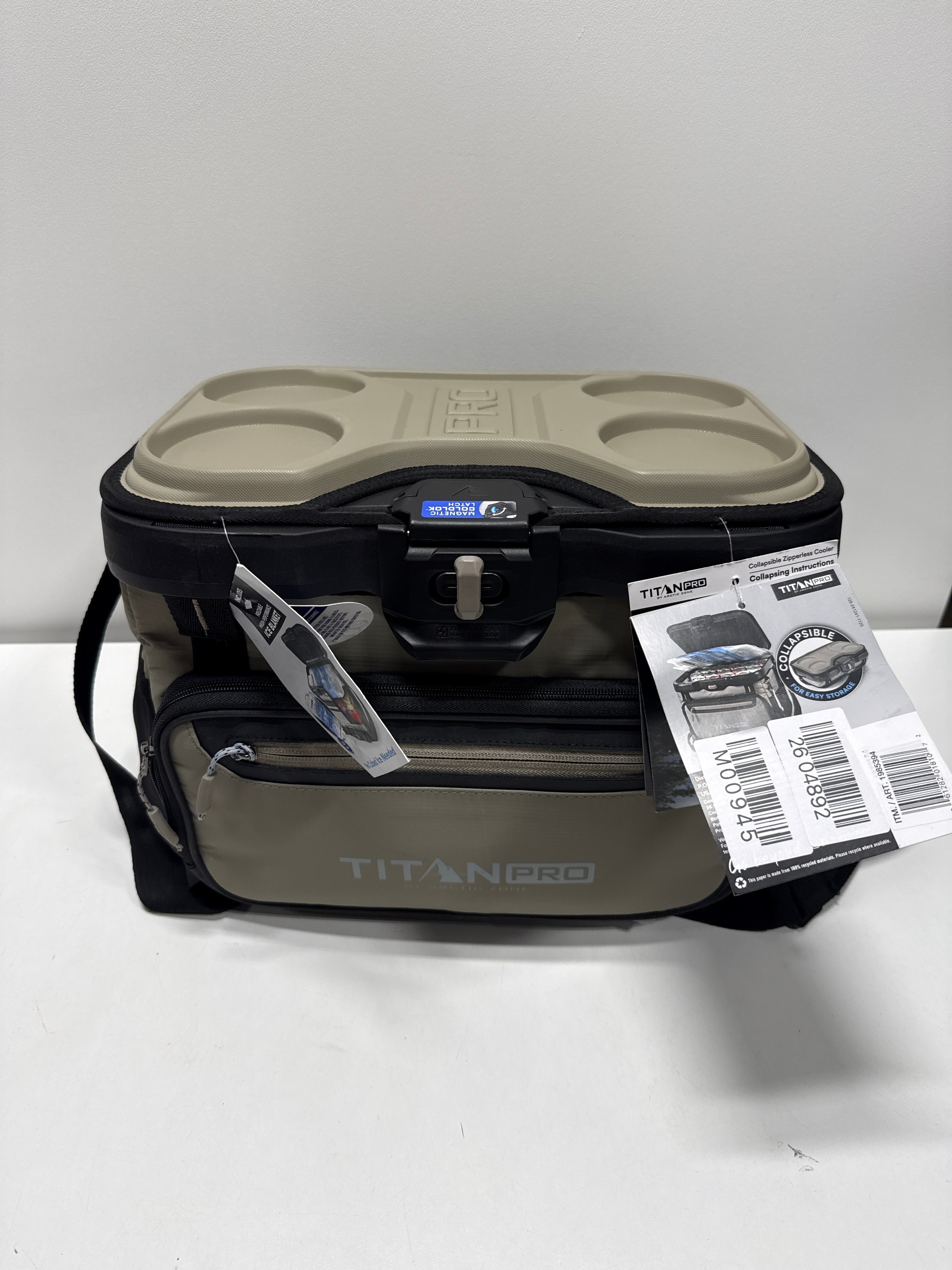 Titan PRO by Arctic Zone 40 Can Iceless Zipperless Cooler