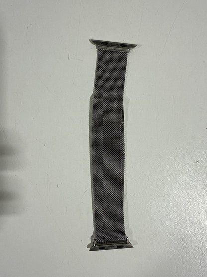 Insignia™ - Stainless Steel Mesh Band for Apple Watch 44mm, 45mm, 46mm Series 10, 49mm, SE, Ultra and Ultra 2 49mm - Silver