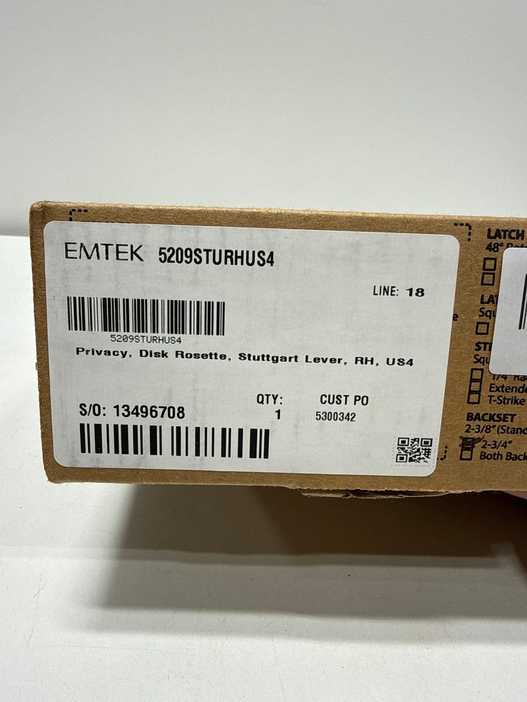 EMTEK Disk Rosette Privacy Set with Matching Finish Stuttgart Lever 5209STURHUS4 - Right Handed (RH) -