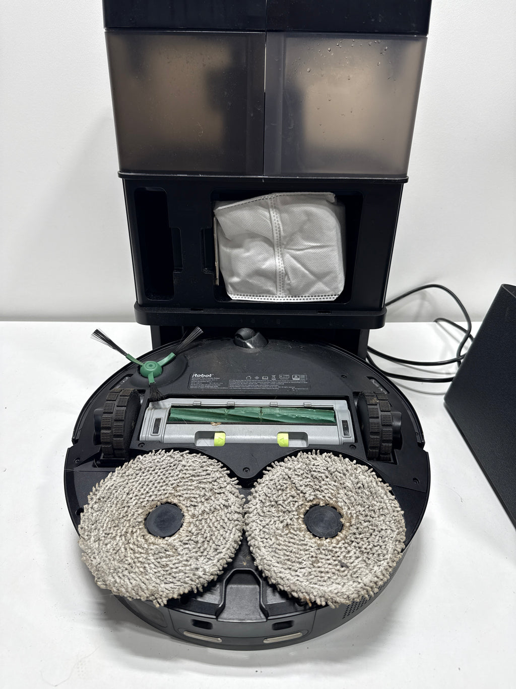 Used IRobot - Roomba 505 Combo Vacuum & Mop + AutoWash Dock