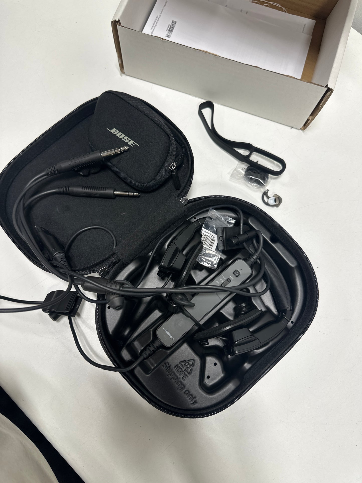 Used Bose - ProFlight Series 2 Noise-Cancelling in-Ear Aviation Headset with Dual Plug - Black