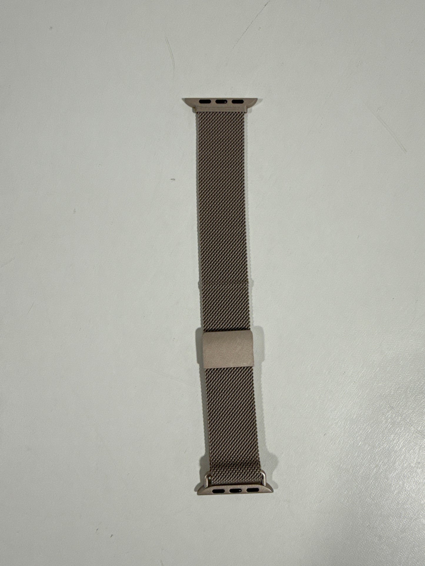 Insignia™ - Stainless Steel Mesh Band for Apple Watch 38mm, 40mm, 41mm, SE, and 42mm Series 10 - Champagne