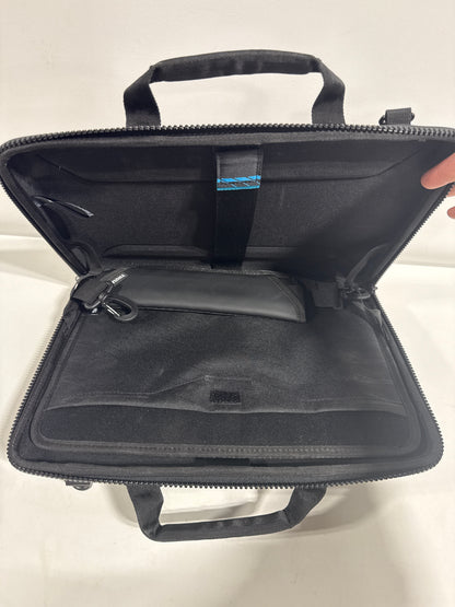 Thule - Gauntlet 4 Attaché Briefcase for All 16” Apple MacBook Pro Models, All 15” Apple MacBook Pro Models & 14.1" PC & Laptops - Black