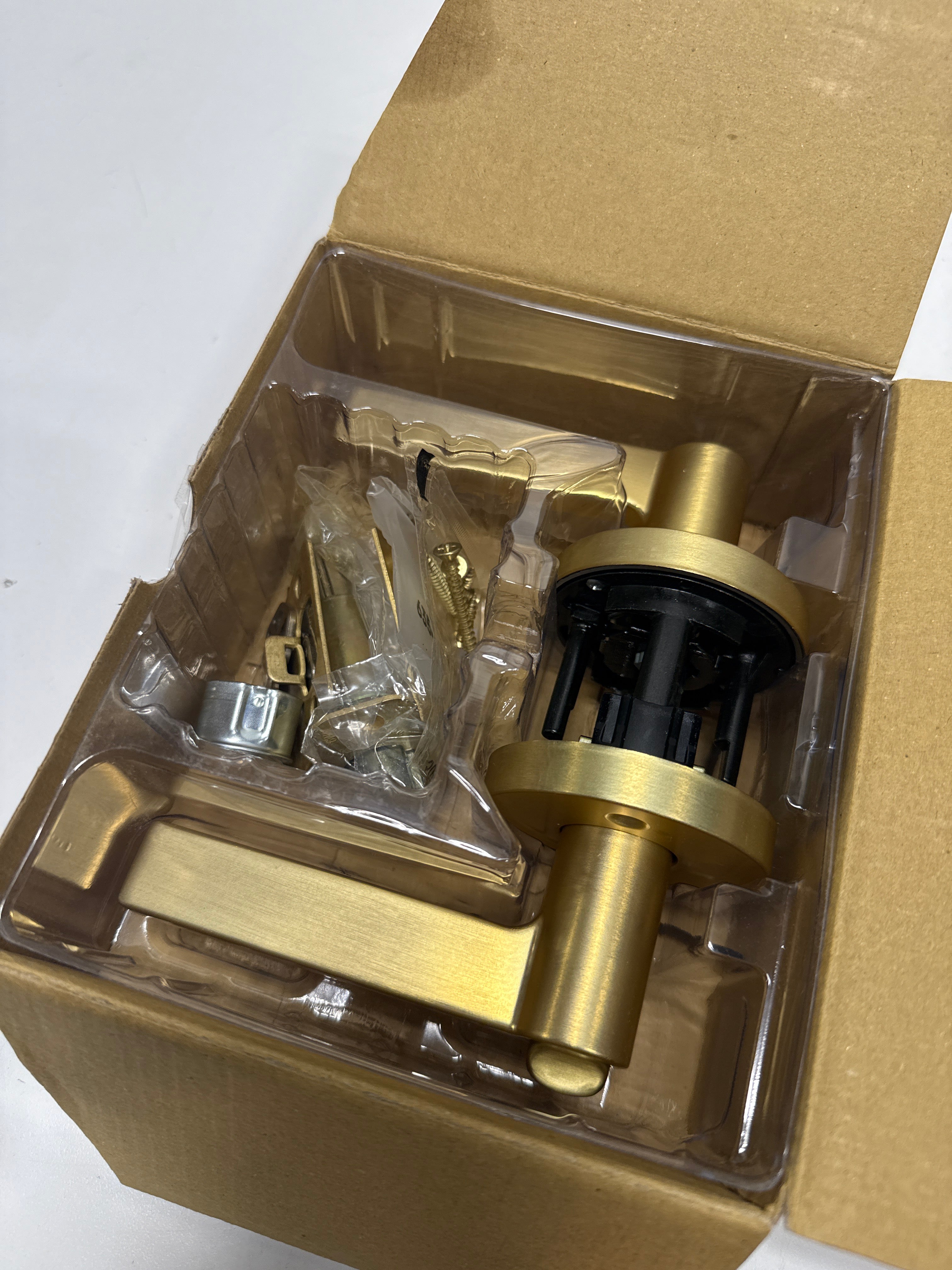 Kwikset 740Hflrdt-S Halifax Single Cylinder Keyed Entry Door Lever Set - Brass