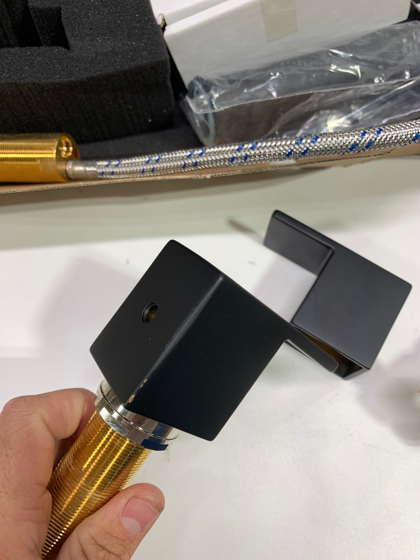 Scratch Fortis 842120C Scala 1.2 GPM Widespread Bathroom Faucet with Pop-up Drain Assembly Matte Black