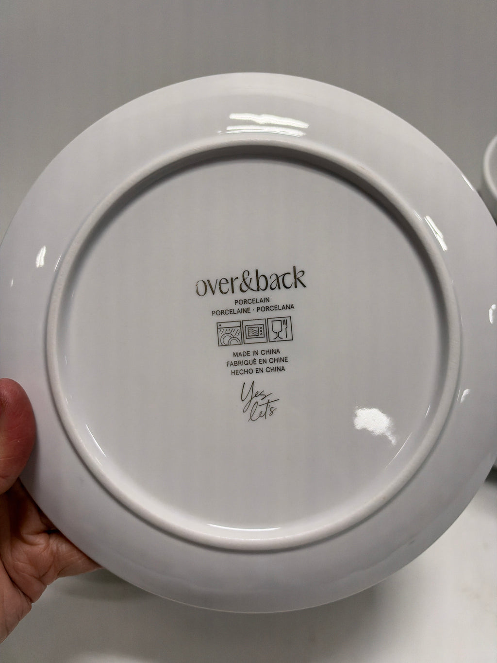 over&back 18-piece Porcelain Dinnerware Set Service for 6