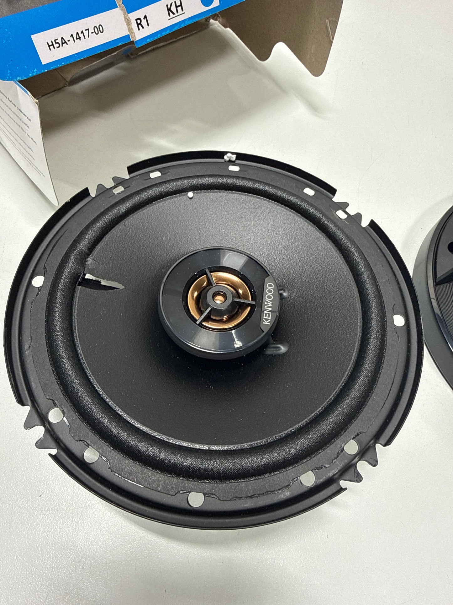 Crack See Desc Kenwood - Road Series 6-1/2" 2-Way Car Speakers with Cloth Cones (Pair) - Black