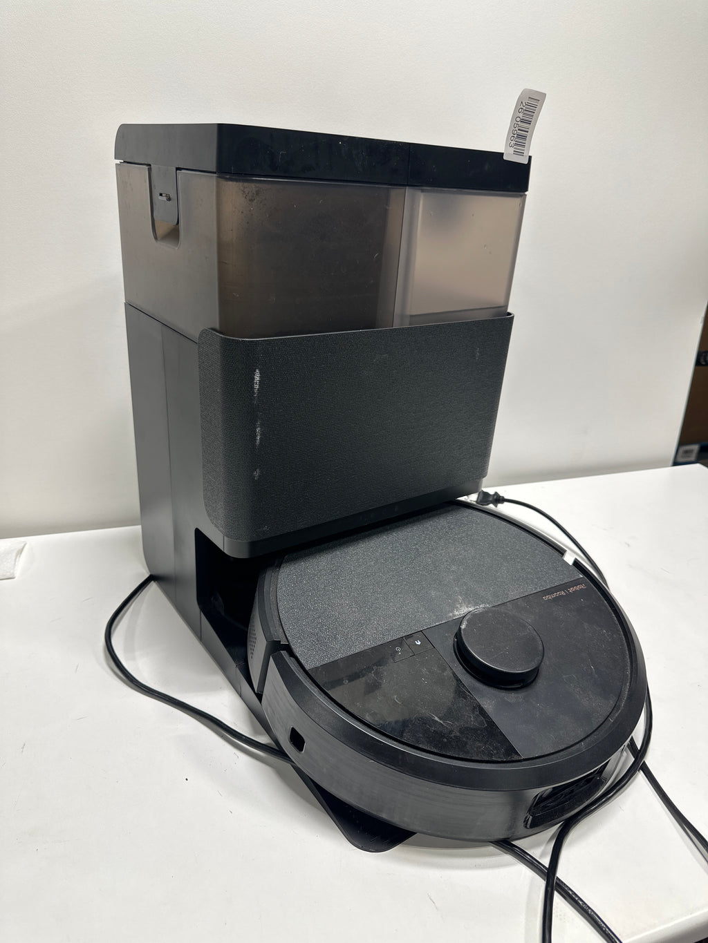 Used Roomba Combo J9+ Self-Emptying and Auto-Fill Robot Vacuum and Mop